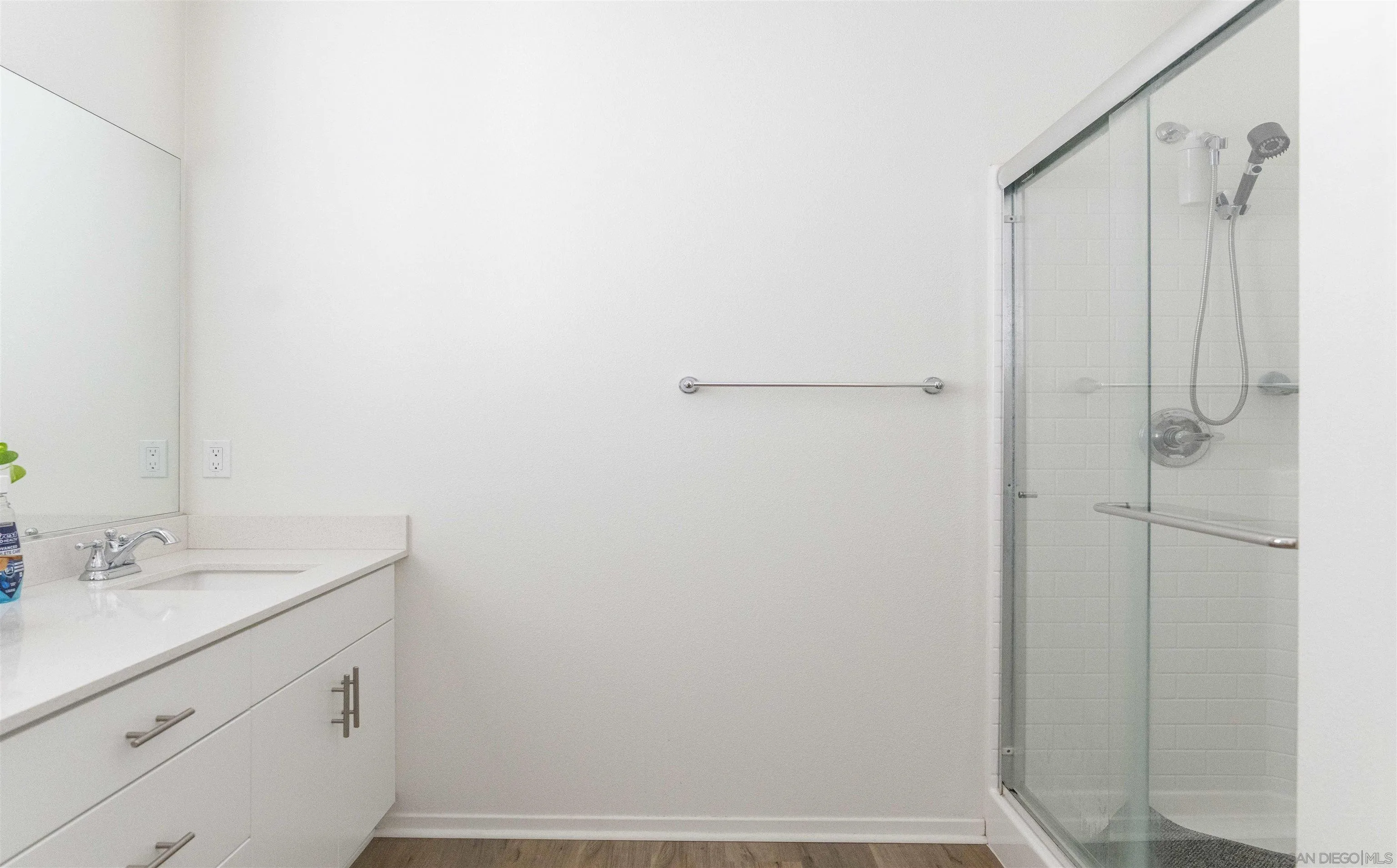 https://cdn.realtyfeed.com/cdn/127/260002563/20764eba4833557b44d48b1ad9a27376.webp