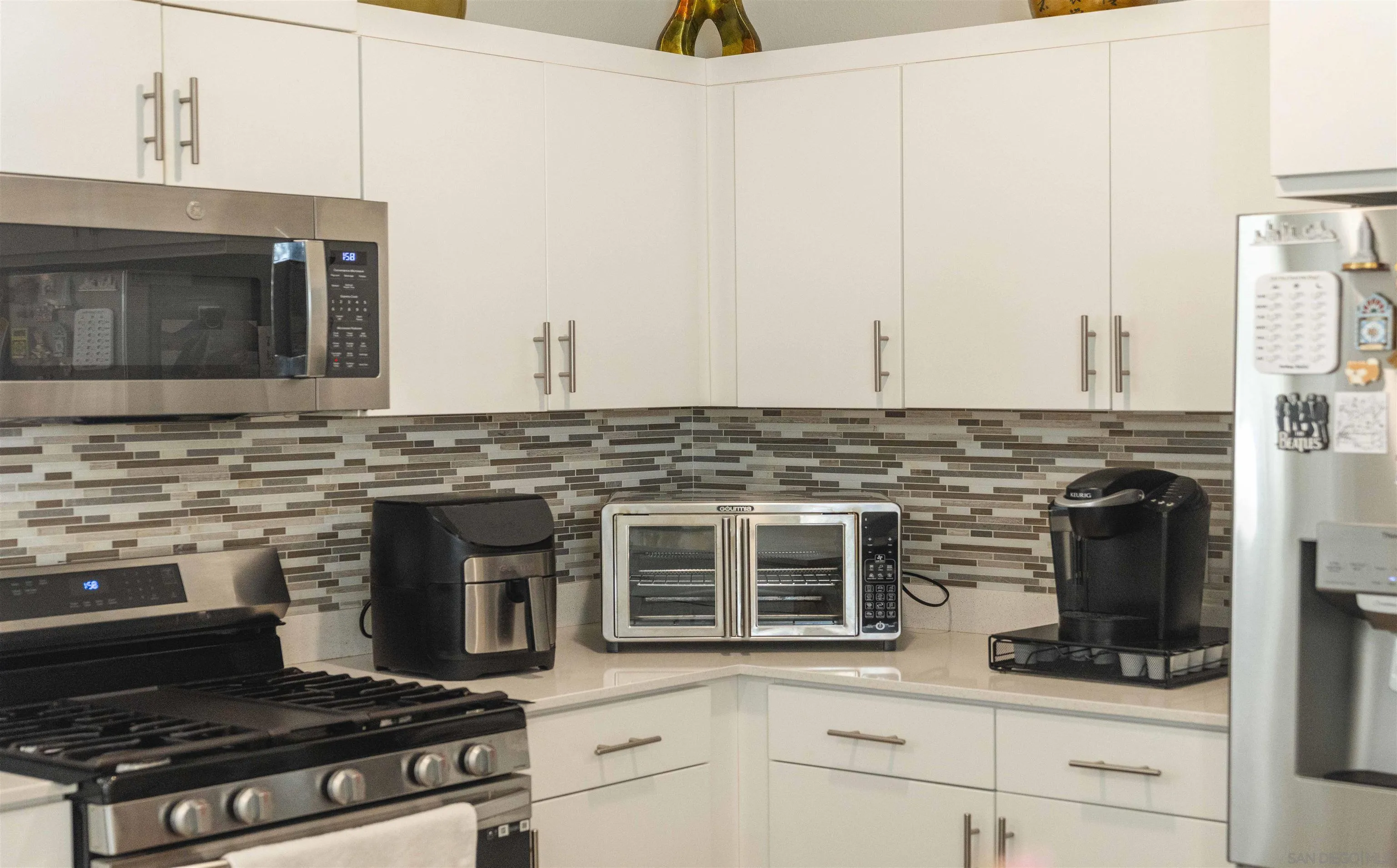https://cdn.realtyfeed.com/cdn/127/260002563/9605987cd0f6202bdd6c70e24be840f1.webp