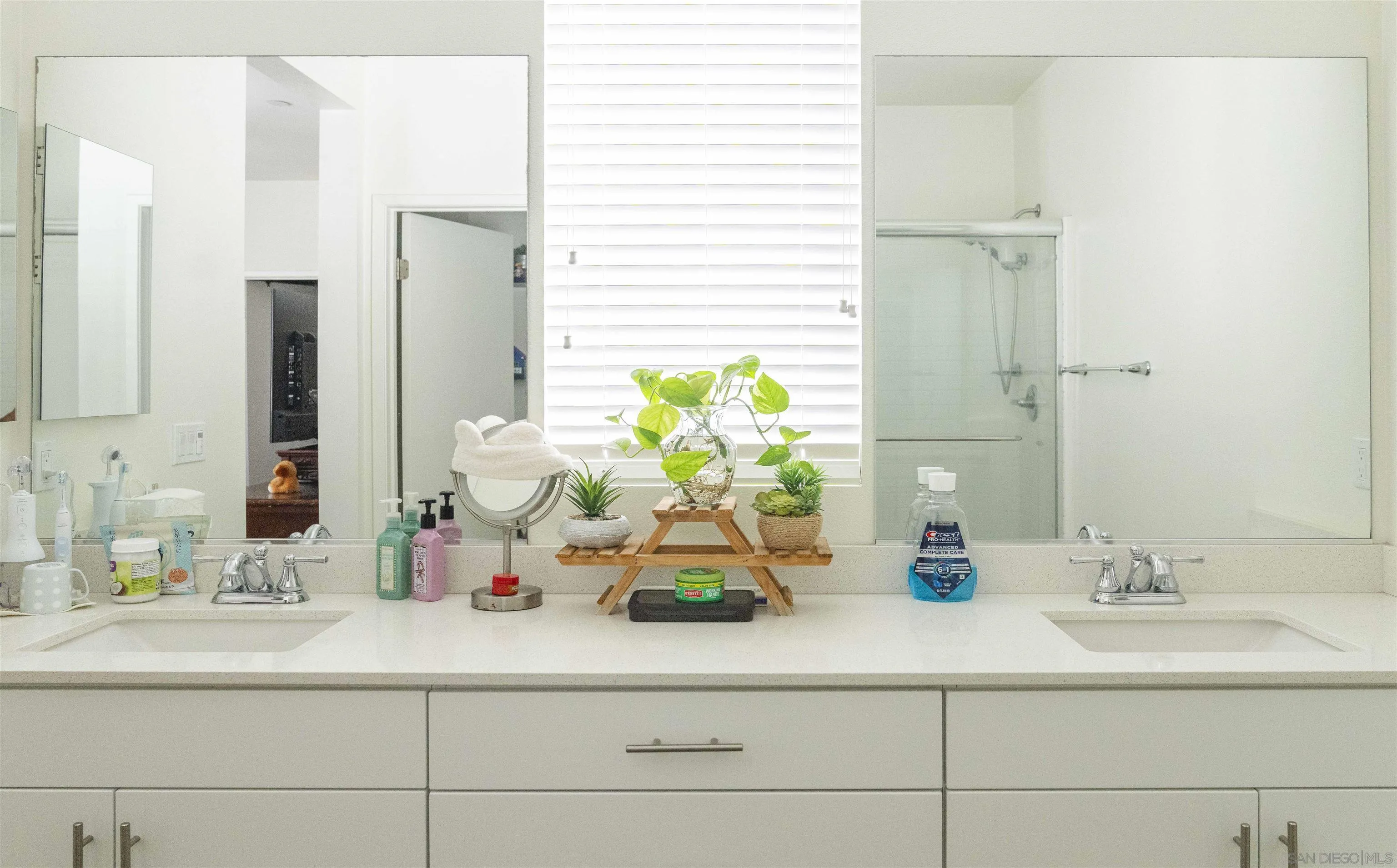 Photo #38: 260002563 Listing: Photo #38