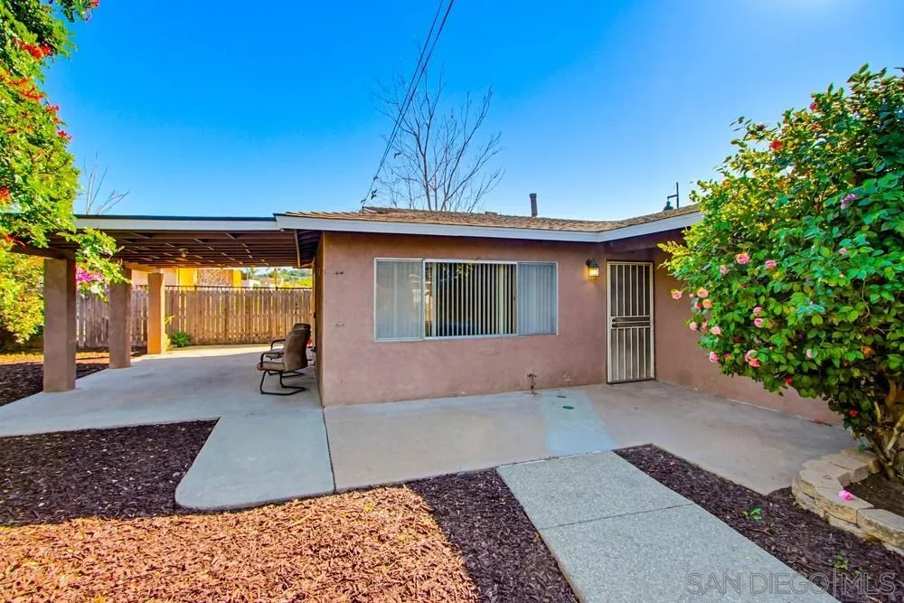 https://cdn.realtyfeed.com/cdn/127/260002564/326c45a3faa074a4b57e649206eafe06.webp