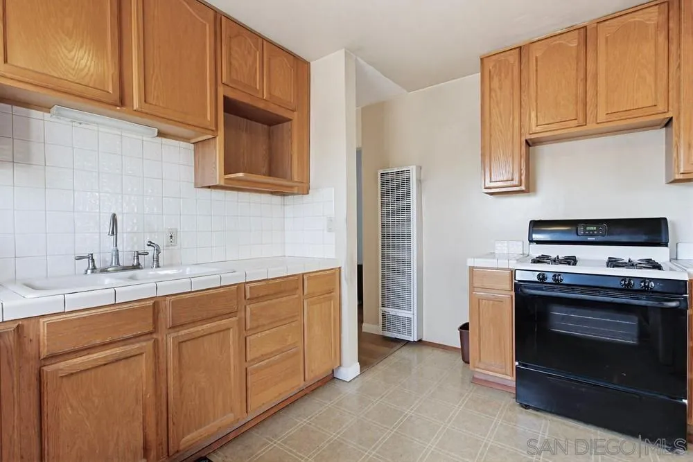 https://cdn.realtyfeed.com/cdn/127/260002564/fef3c7672cb2683ed138067f3ba13022.webp
