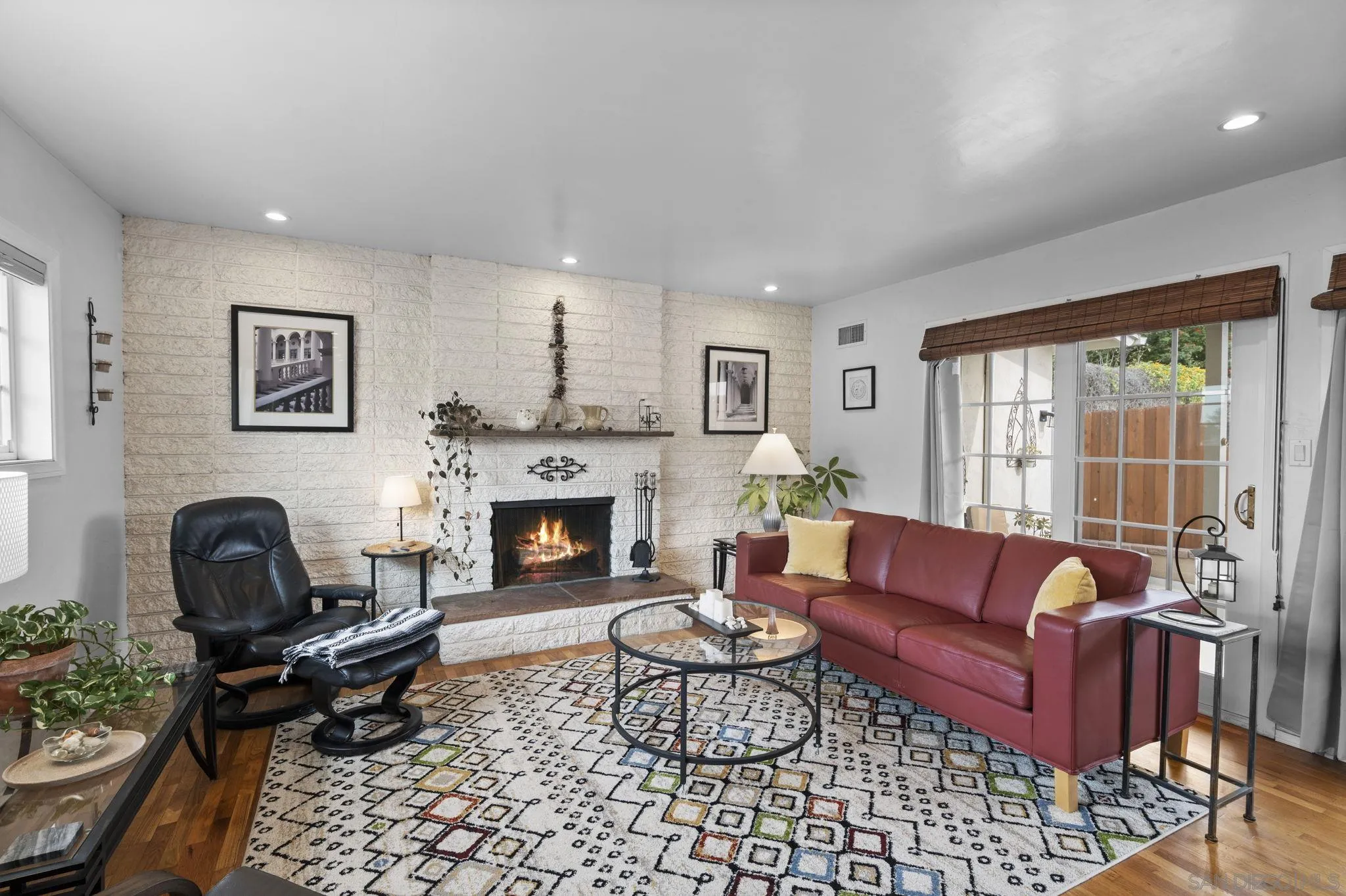 https://cdn.realtyfeed.com/cdn/127/260002573/c75d7178cc9dd2a54b349f37be1fc23a.webp