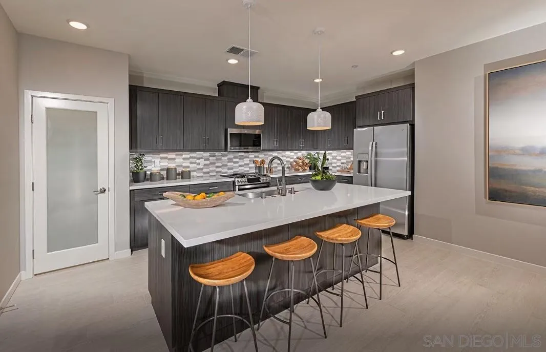 https://cdn.realtyfeed.com/cdn/127/260002576/6c35744103f55af1e59b14b69f44b5ff.webp