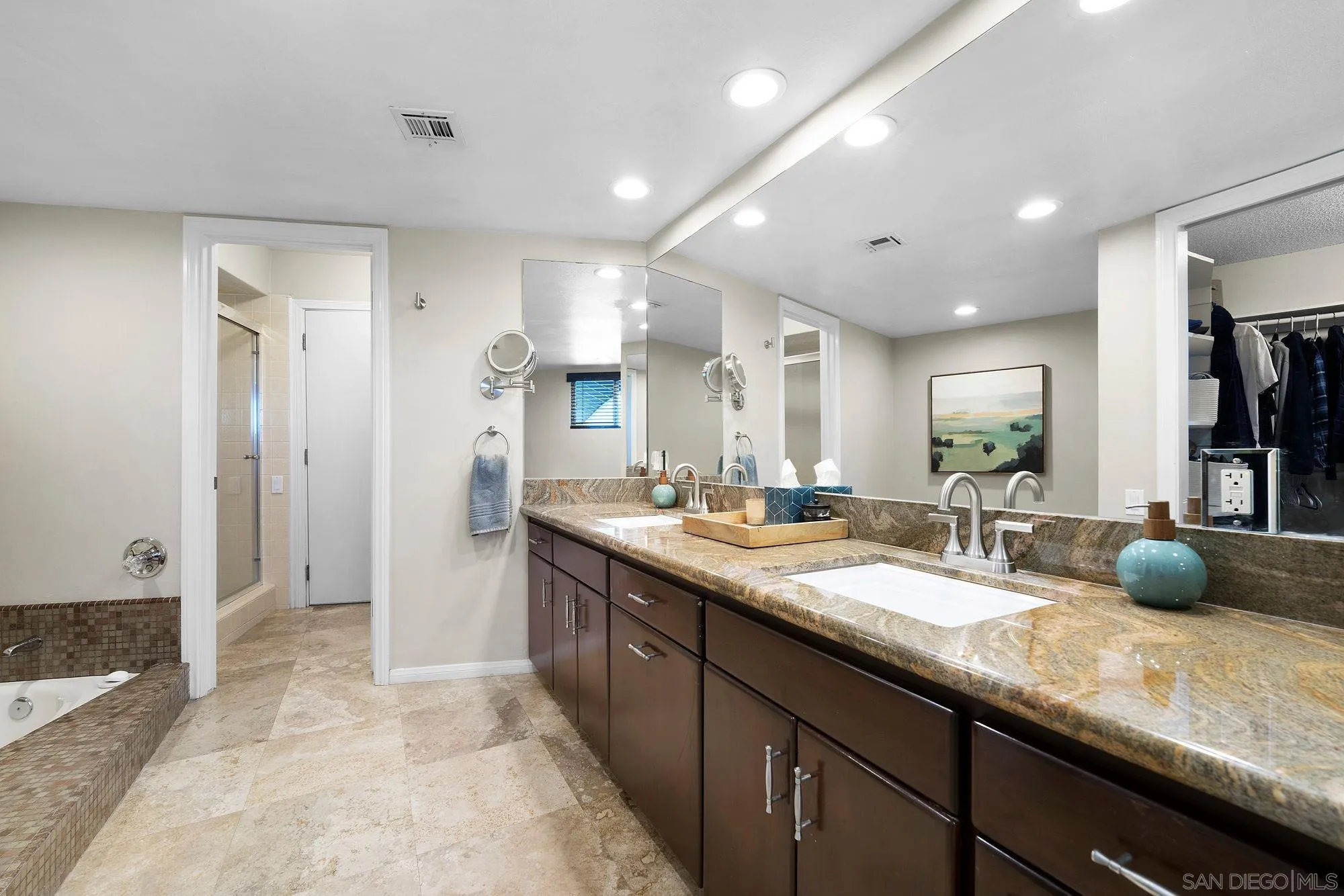 https://cdn.realtyfeed.com/cdn/127/260002577/0e55f9bf019ca1a2b27f9c207beb1378.webp