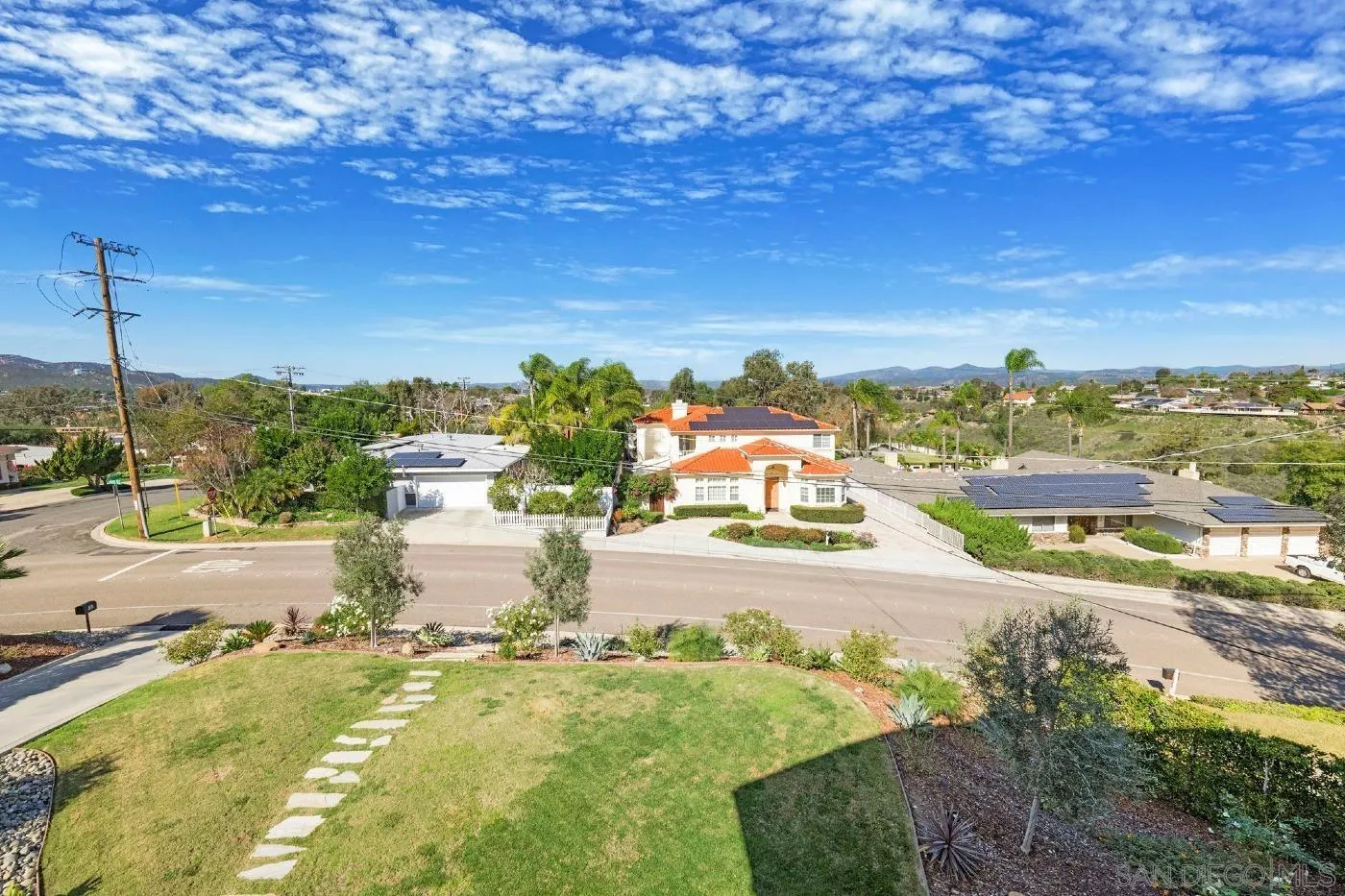 https://cdn.realtyfeed.com/cdn/127/260002577/12a47f6ac311668acc4c122b7ee6cbb0.webp