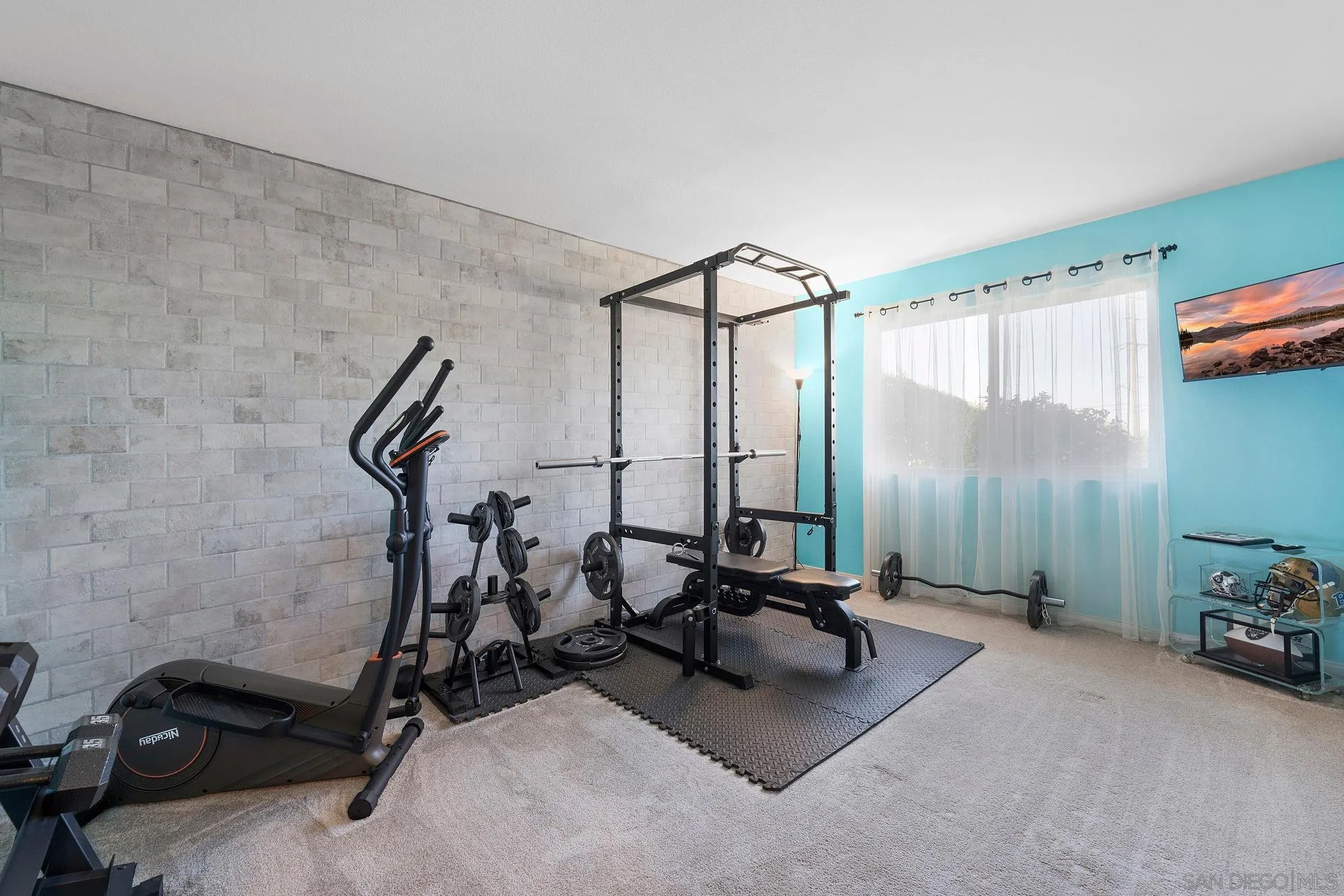https://cdn.realtyfeed.com/cdn/127/260002577/1a303a7c8b16a03f3edc3e09cb057b02.webp