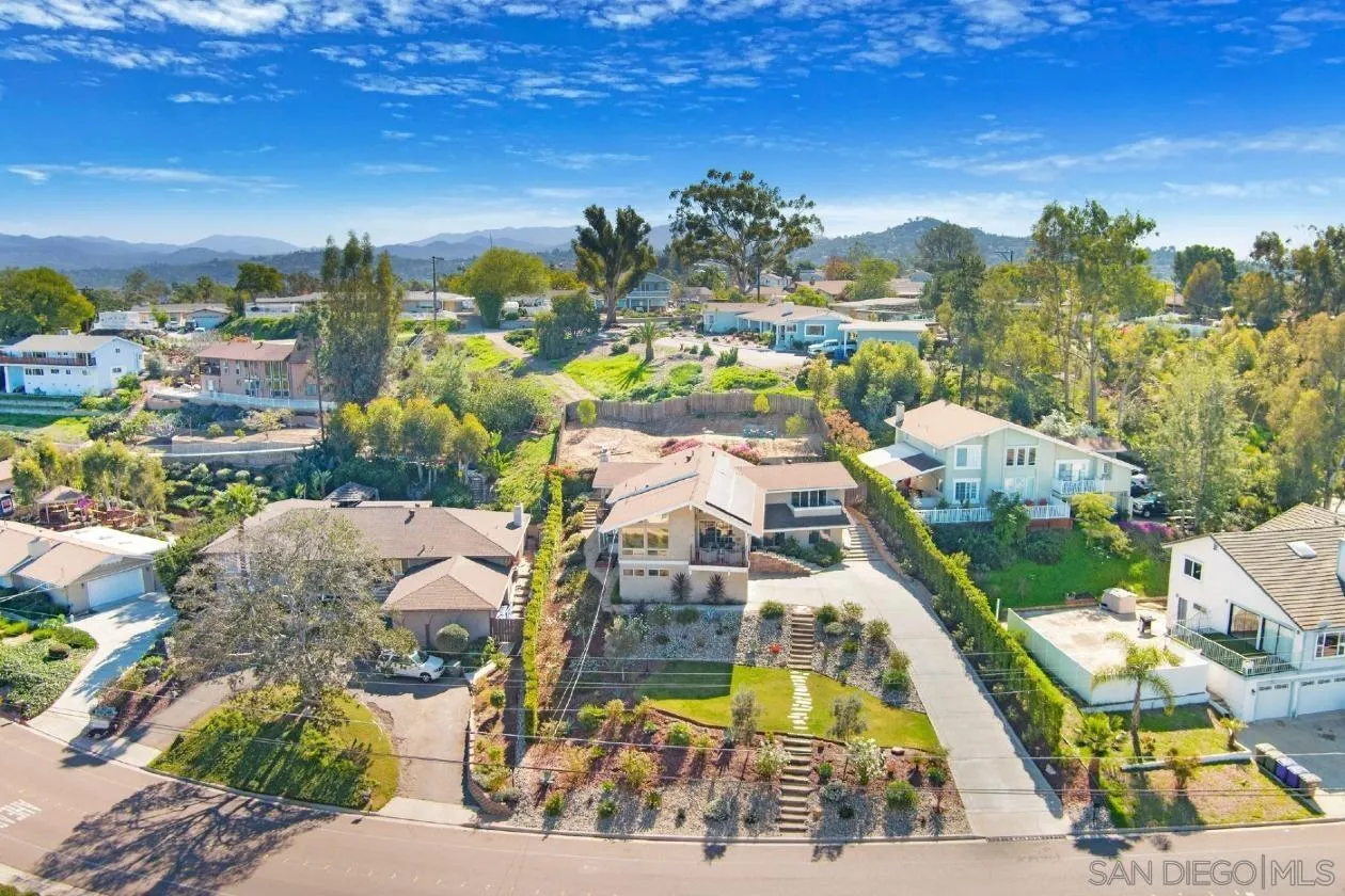 https://cdn.realtyfeed.com/cdn/127/260002577/44291d5d1ae0773964922a54931d7ee1.webp