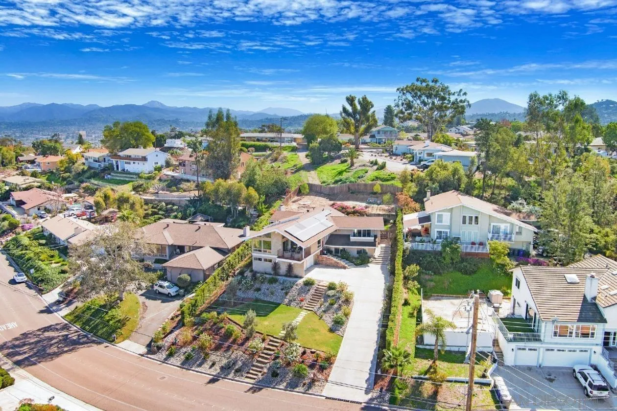 https://cdn.realtyfeed.com/cdn/127/260002577/725b8c46b4fd2c11ed2d2799e472c91a.webp