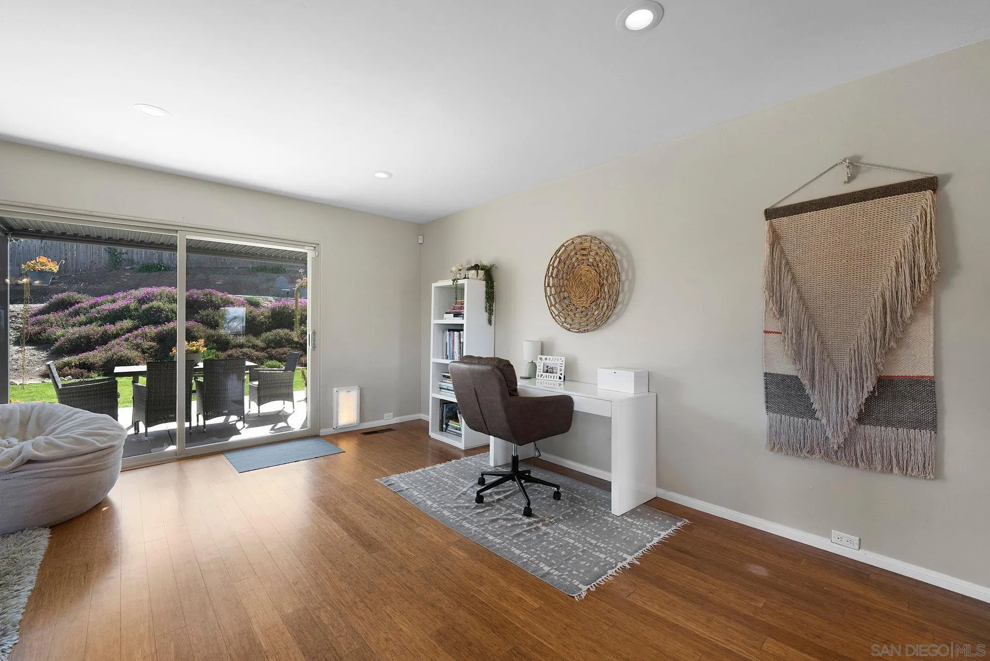 https://cdn.realtyfeed.com/cdn/127/260002577/75292d31ce4a3c3a8e770d866e1ab367.webp