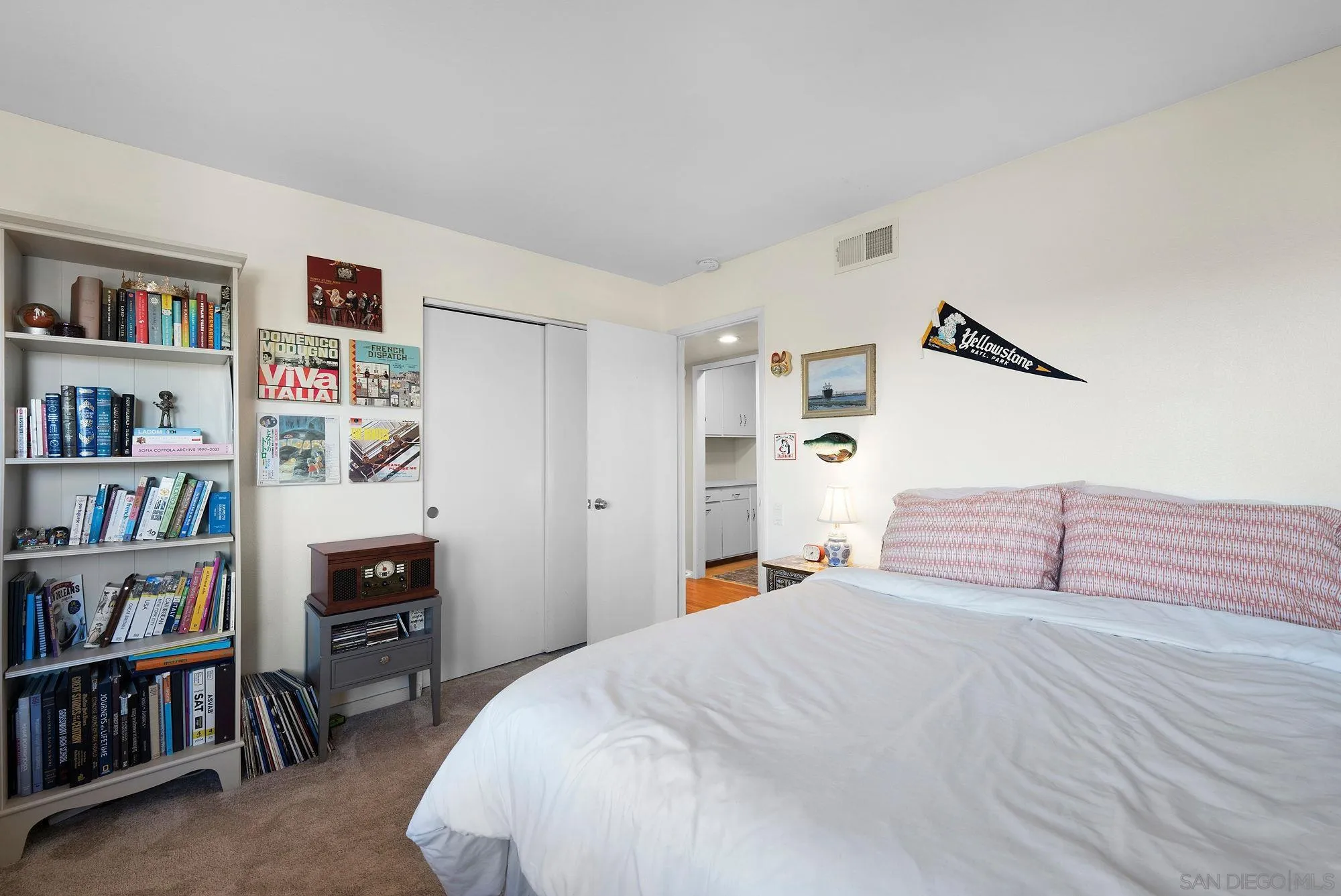 https://cdn.realtyfeed.com/cdn/127/260002577/d05cb22f98d800d0ddce32bbe889c8ec.webp