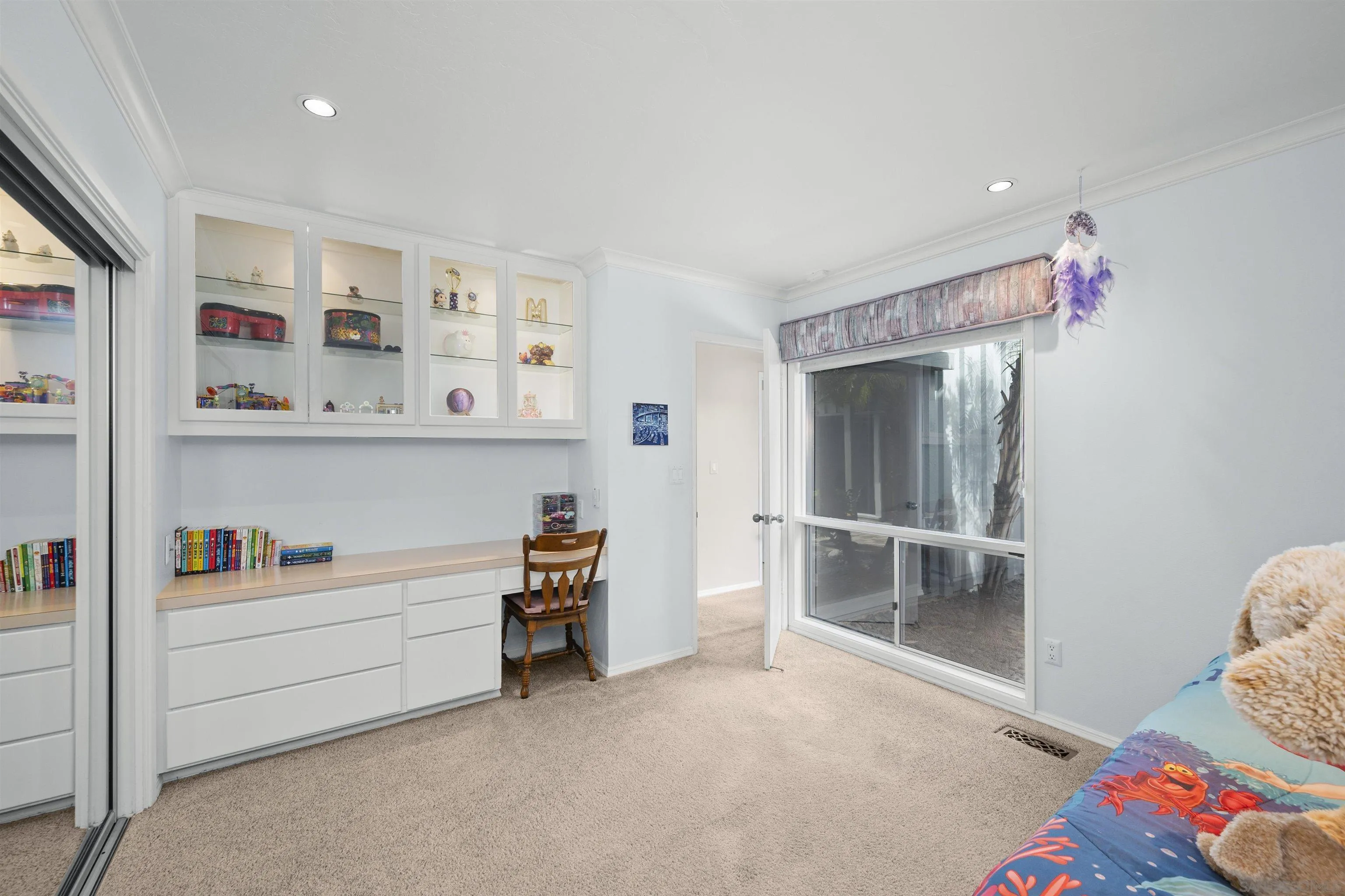 https://cdn.realtyfeed.com/cdn/127/260002579/286ca4d3f3f3a4059a9c9817039b3a5c.webp