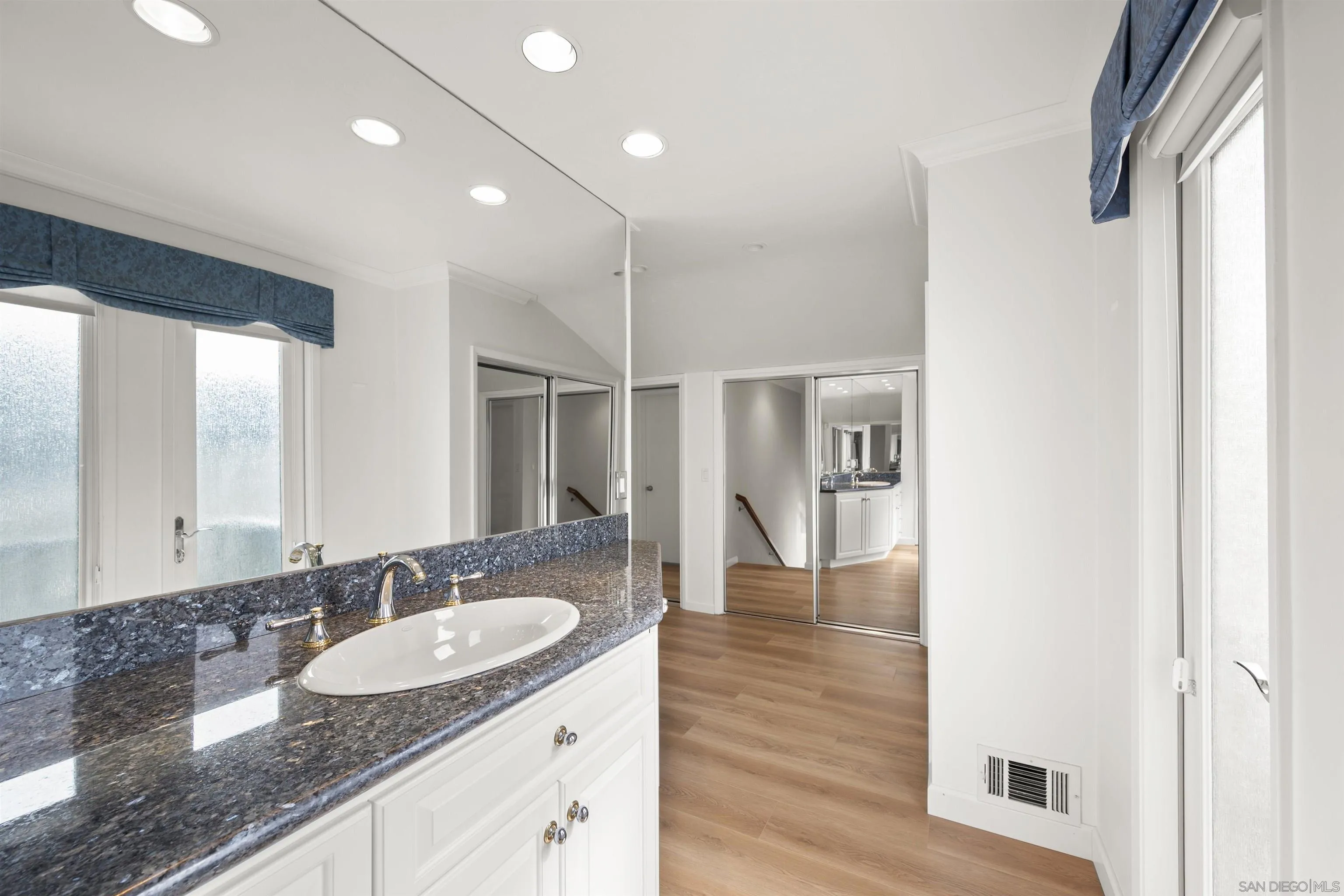 https://cdn.realtyfeed.com/cdn/127/260002579/6d810b6c815728c7fef399eae5c9863f.webp
