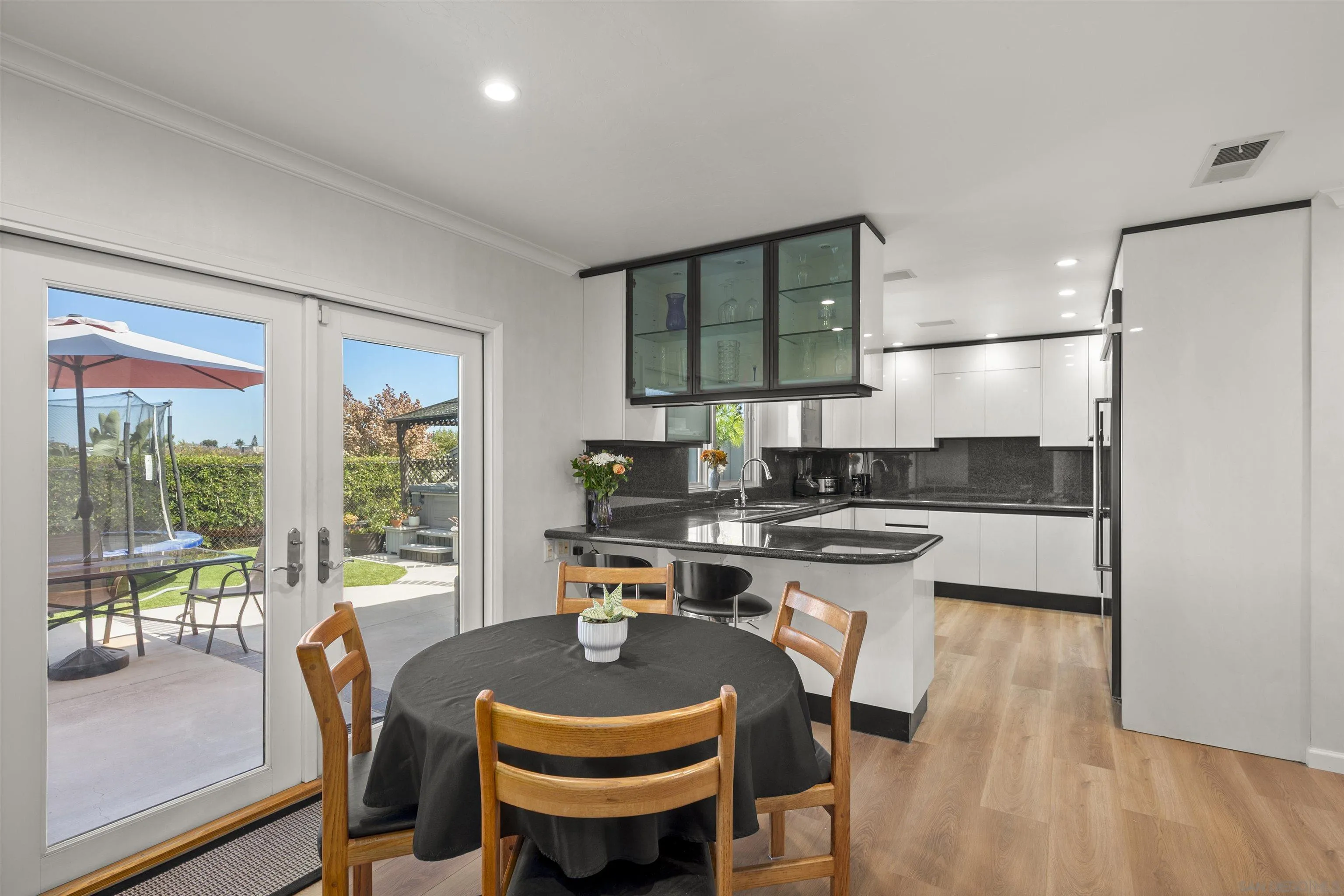 https://cdn.realtyfeed.com/cdn/127/260002579/f4917e599e04748cee1d2b6ba7cc8b04.webp