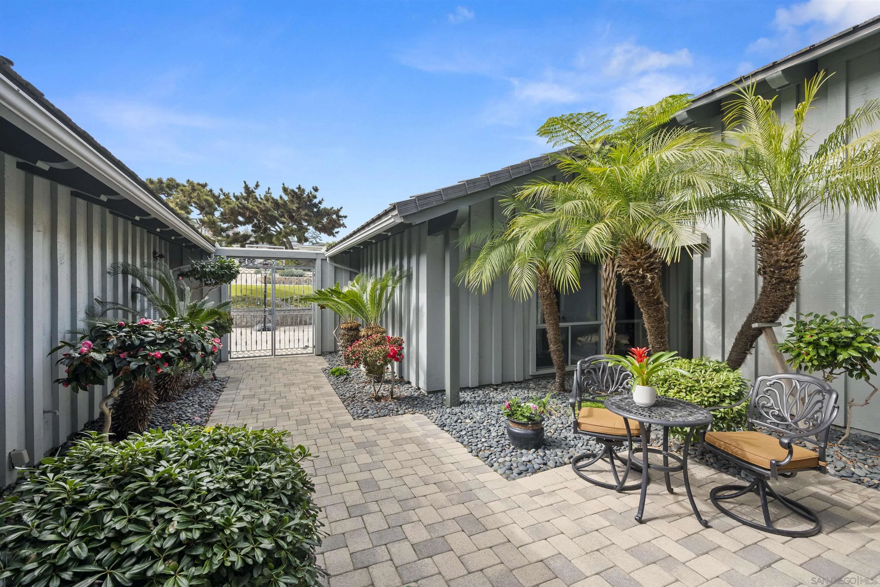 https://cdn.realtyfeed.com/cdn/127/260002579/ffb537c1d7aa6ed687ca27f2d44403da.webp