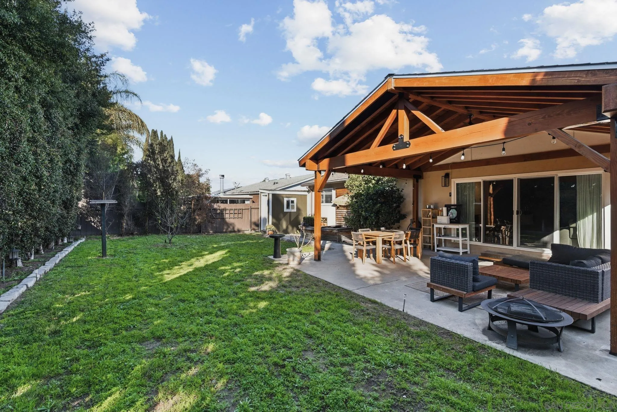 https://cdn.realtyfeed.com/cdn/127/260002585/583a50107a5747383025372985c6aaba.webp