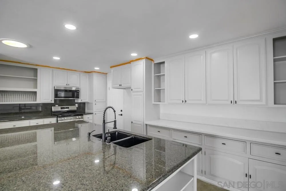 https://cdn.realtyfeed.com/cdn/127/260002594/2040415ae75a1ccae0088a6cebbed89d.webp