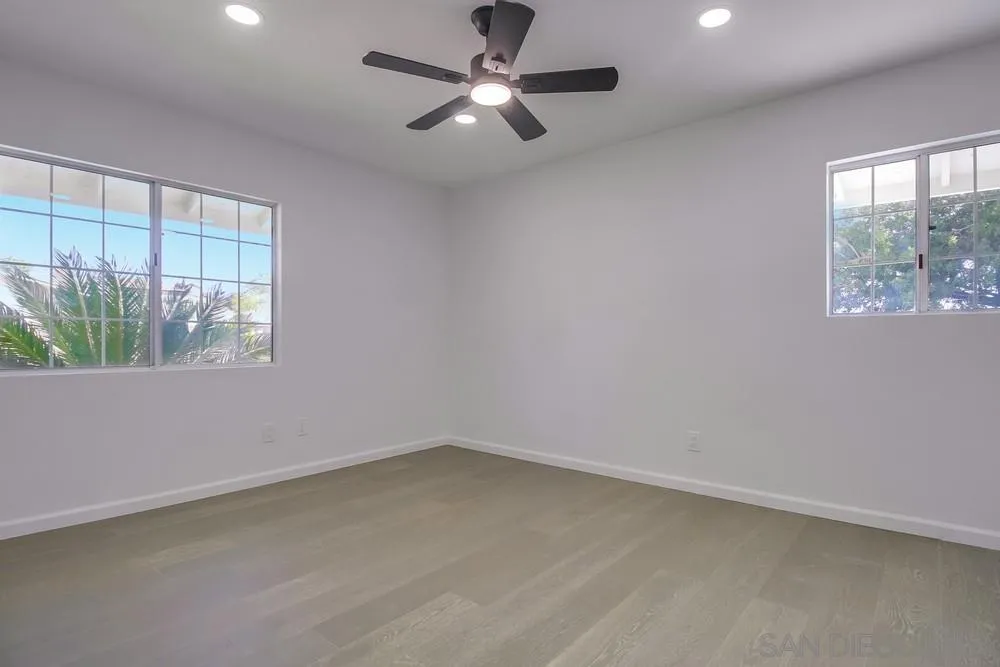 https://cdn.realtyfeed.com/cdn/127/260002594/701460338adadb396e09f3d7141ef391.webp