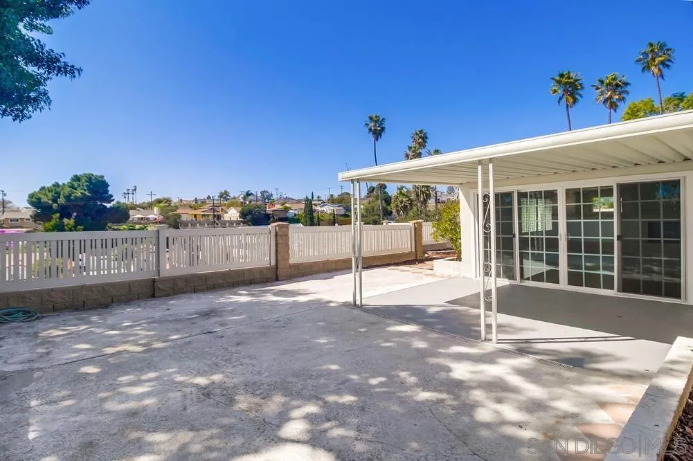 https://cdn.realtyfeed.com/cdn/127/260002594/dadd28954b47acc344d97b1459a67448.webp