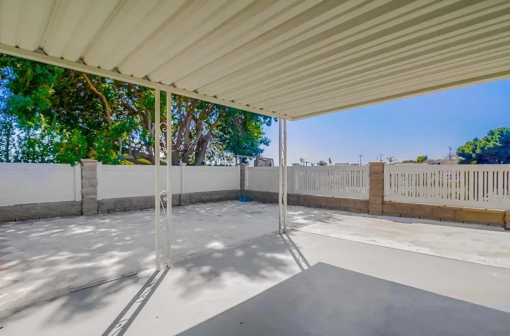 https://cdn.realtyfeed.com/cdn/127/260002594/ee085474442692285e7c9494087f4d10.webp