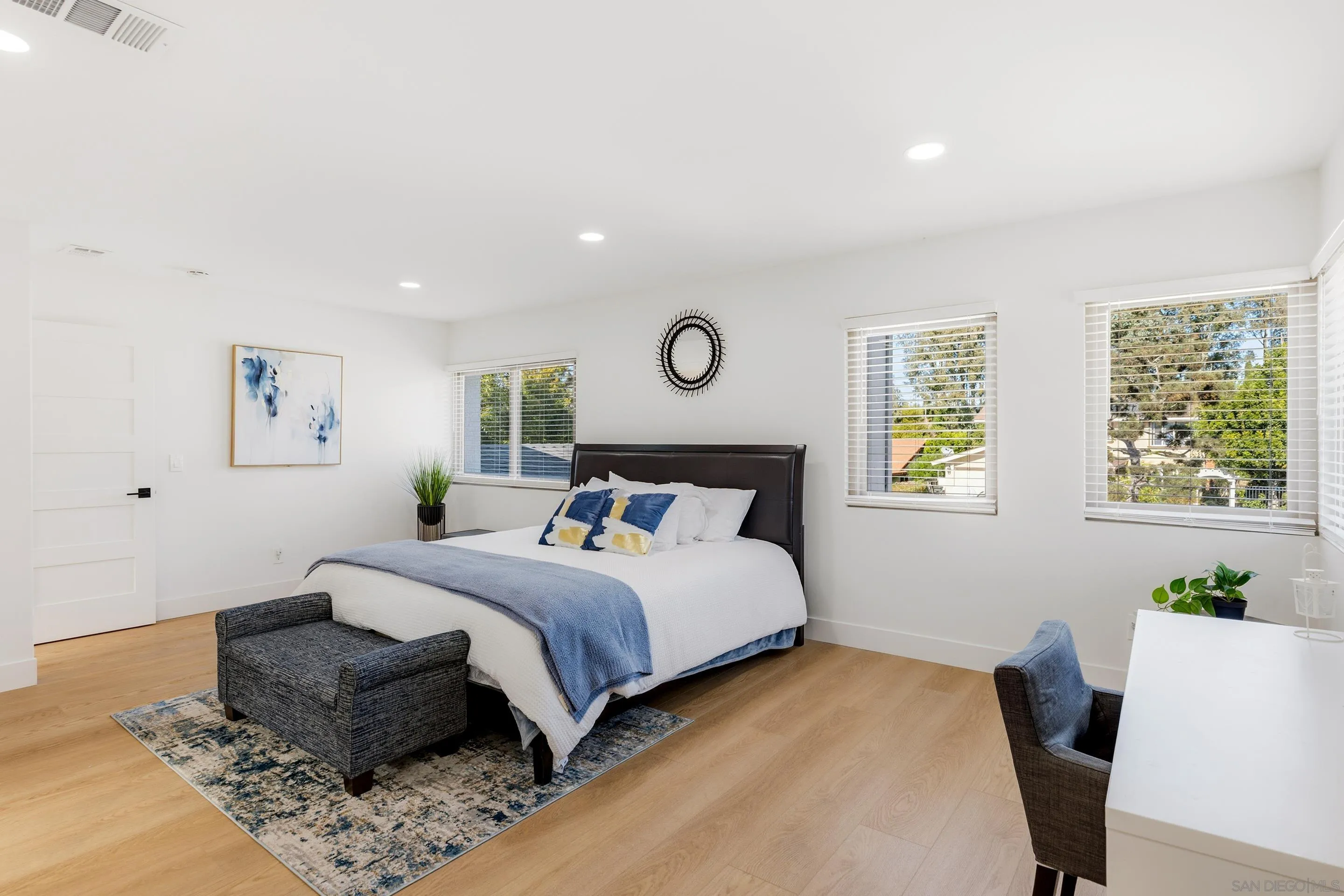 https://cdn.realtyfeed.com/cdn/127/260002597/9f071410c0ce89cadee941979077fc30.webp