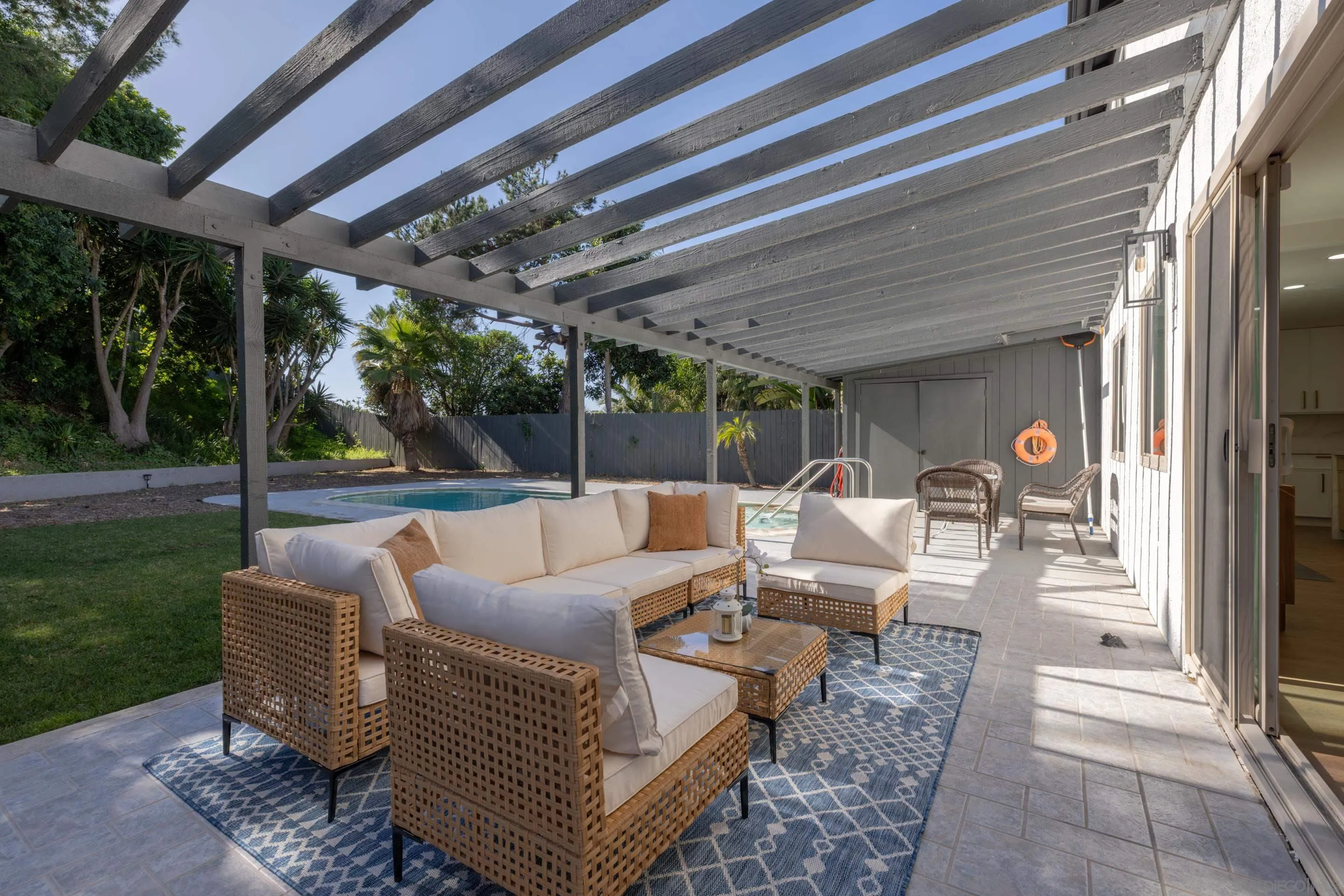 https://cdn.realtyfeed.com/cdn/127/260002597/b637dbe0947c030f894397a1d023b4ca.webp