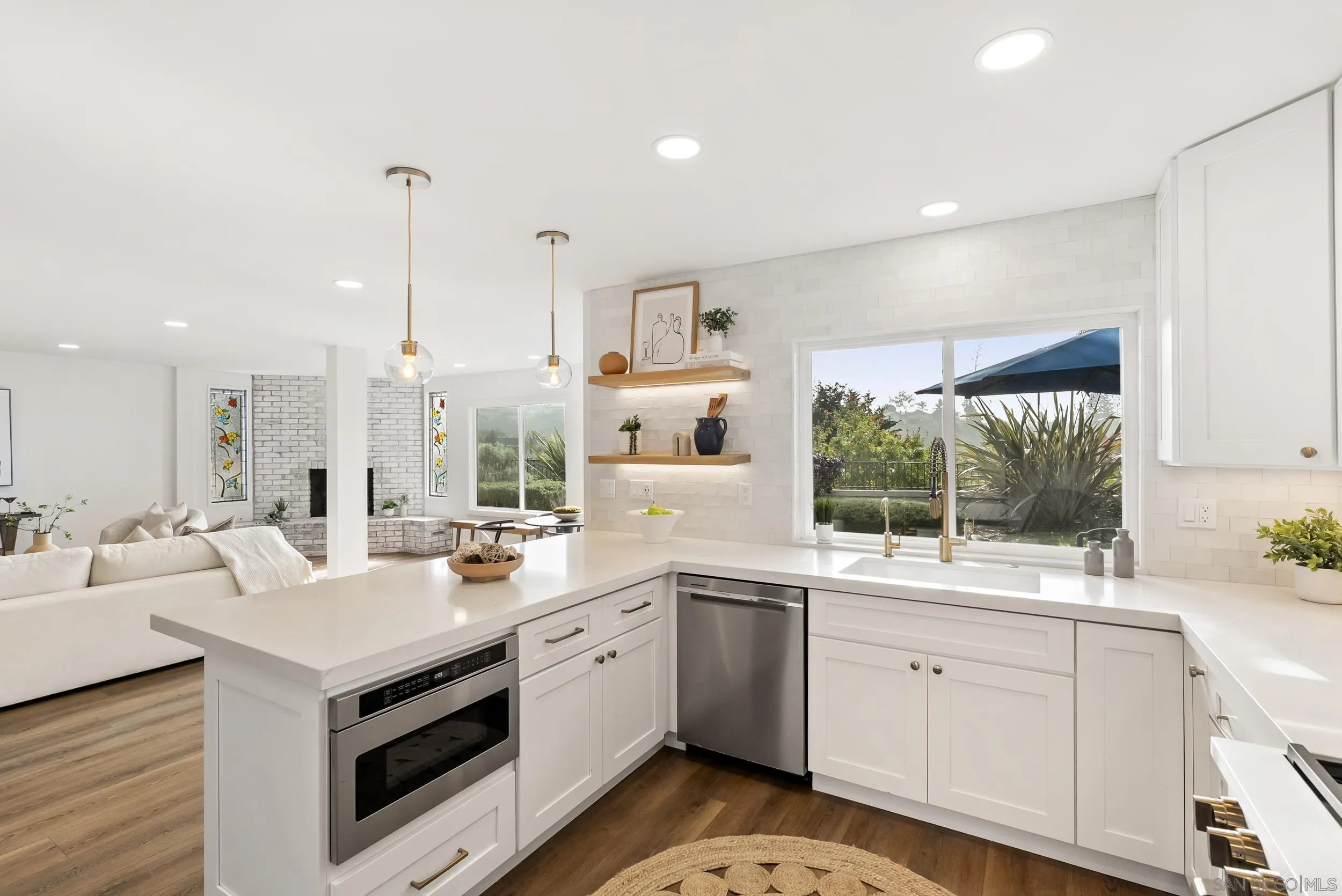 https://cdn.realtyfeed.com/cdn/127/260002598/3bc95e536dd37a4b78f4509269b78411.webp