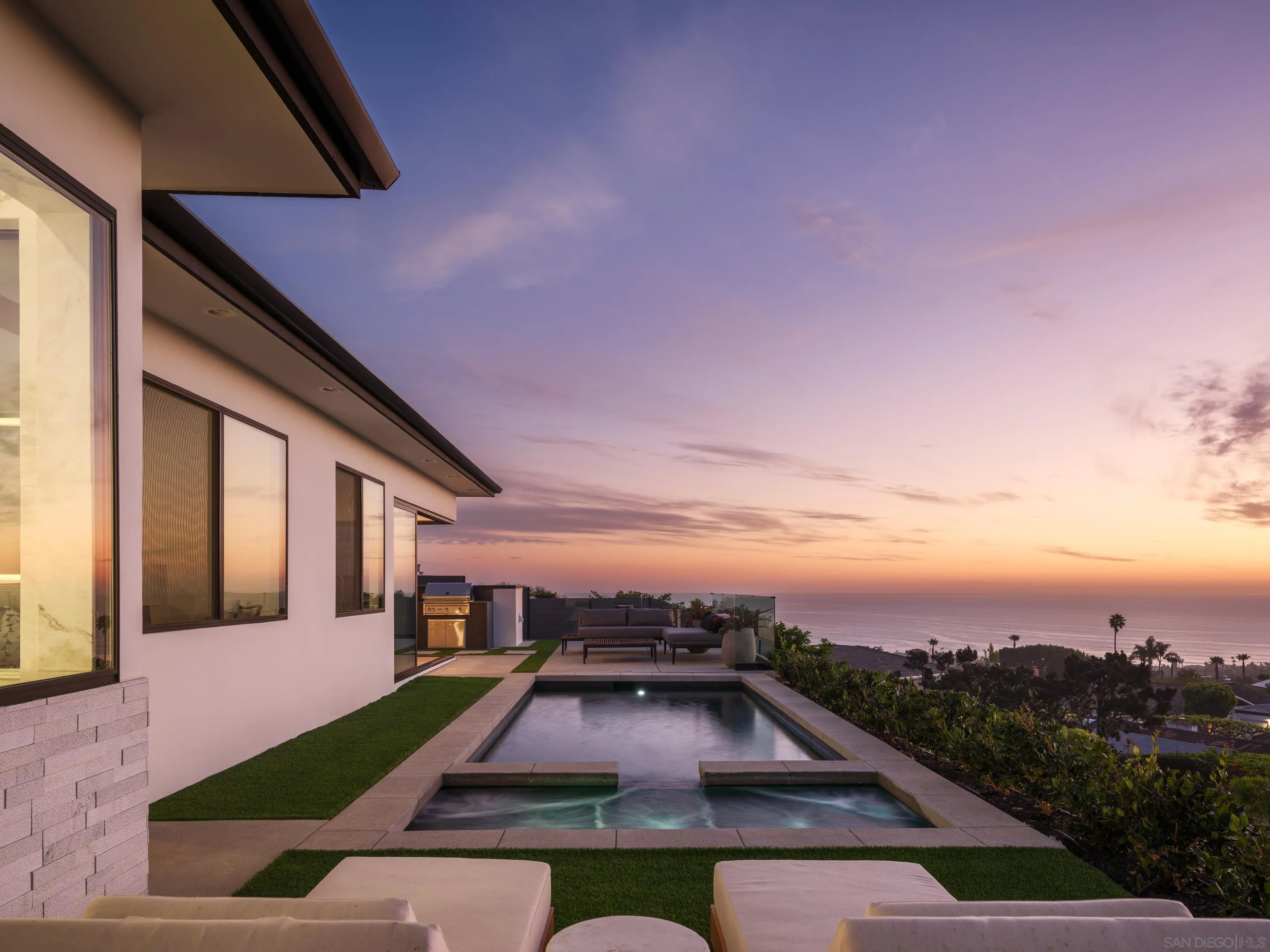 https://cdn.realtyfeed.com/cdn/127/260002599/7fb2082bd1a6e924fe32ab726238e0ae.webp