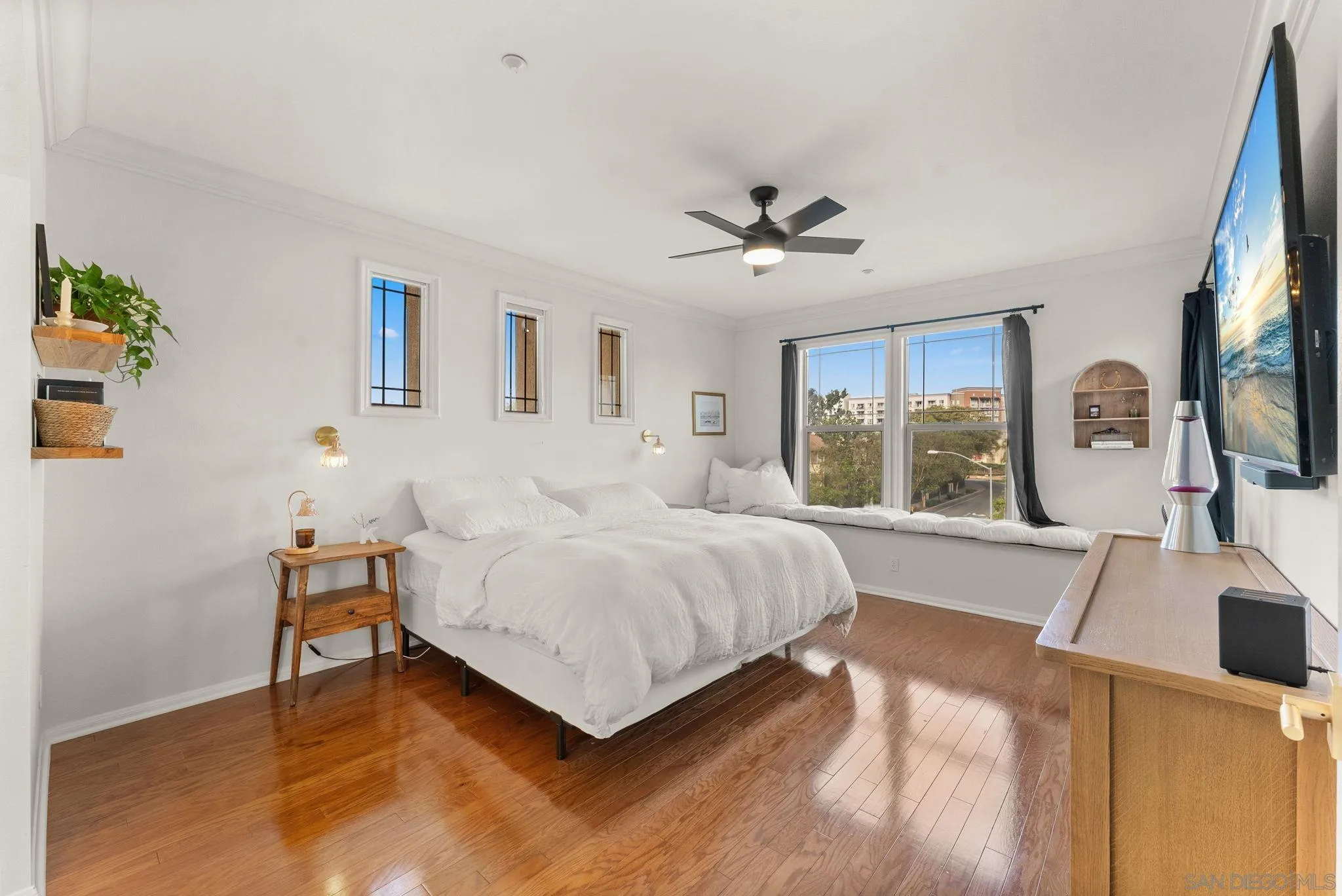 https://cdn.realtyfeed.com/cdn/127/260002604/710ac0136ec96d7b56012e7175328a1c.webp
