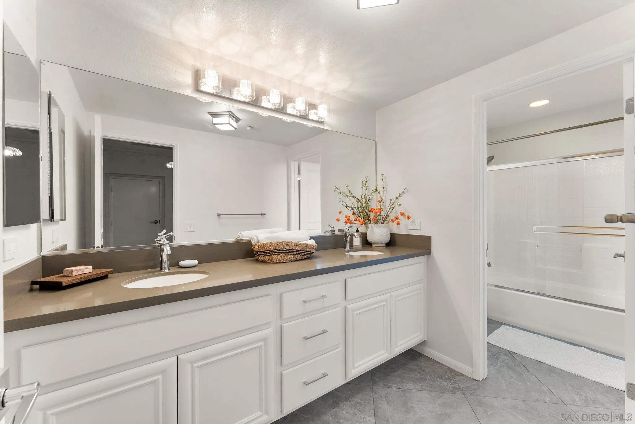 https://cdn.realtyfeed.com/cdn/127/260002604/b96ba370ff5f090b3e639c09f01bd2da.webp