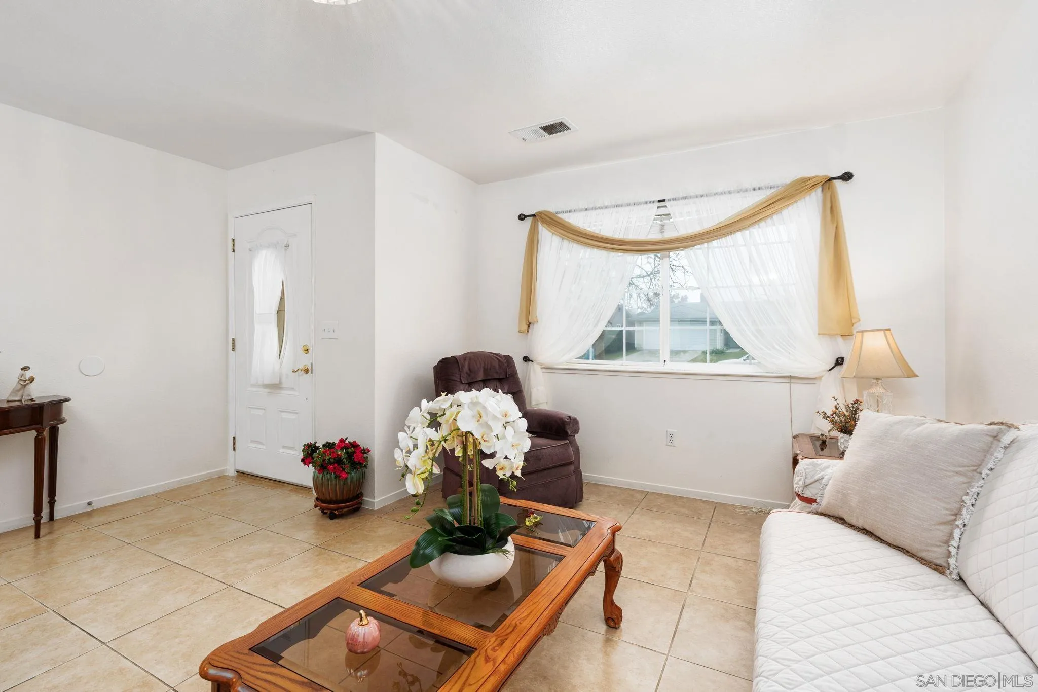 23663 Las Palmas Ave, Madera, CA 93637 - Photo 5 of 32, Madera, CA