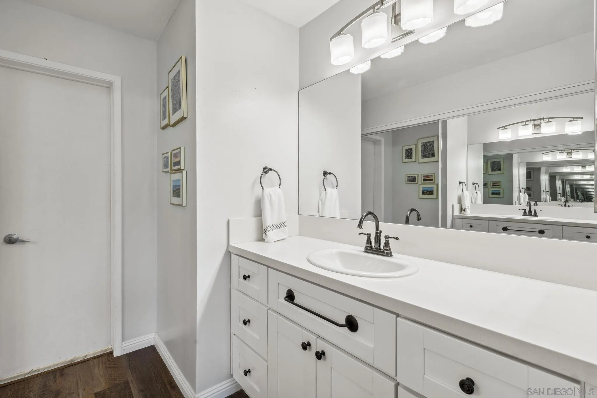 https://cdn.realtyfeed.com/cdn/127/260002606/1f9082652ed229b25b024afcc2480586.webp