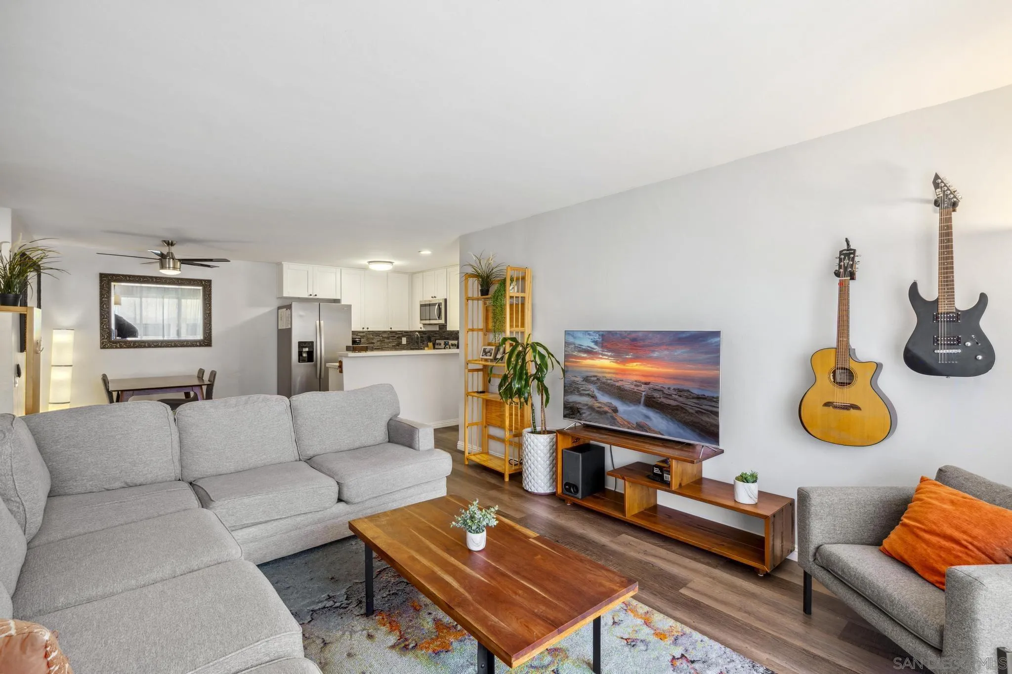 https://cdn.realtyfeed.com/cdn/127/260002606/9c1232326a0901cfb8d143b9eb0d3ef1.webp