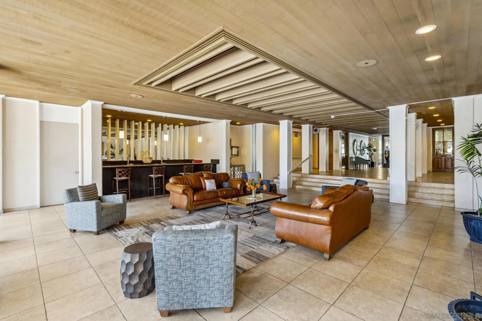 https://cdn.realtyfeed.com/cdn/127/260002606/dcddec39d1791f9eb36c3738b18cf38f.webp