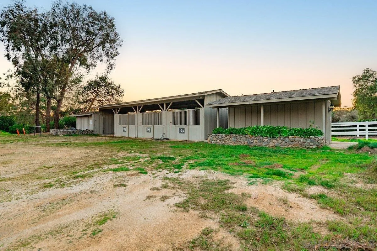 https://cdn.realtyfeed.com/cdn/127/260002608/1659977d9444cde9fb64d44f035a85c9.webp