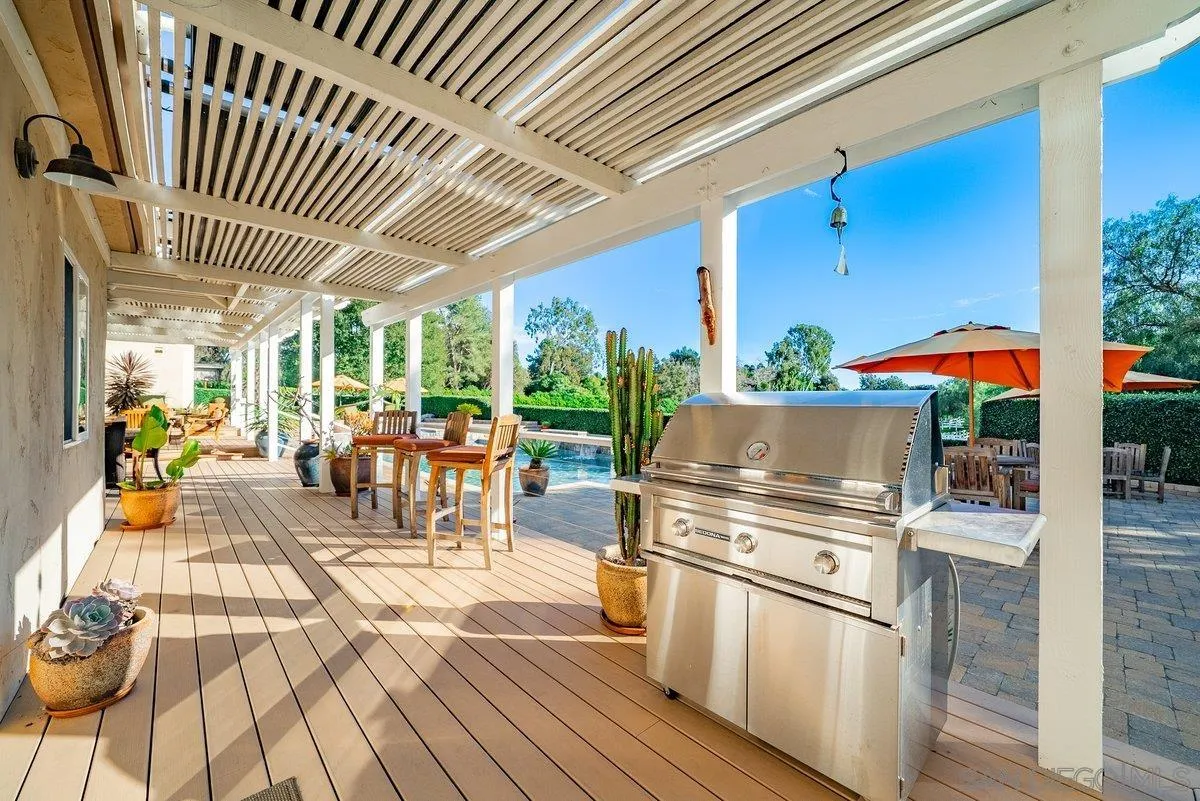 https://cdn.realtyfeed.com/cdn/127/260002608/258391158d312f22405d90e051d545a7.webp