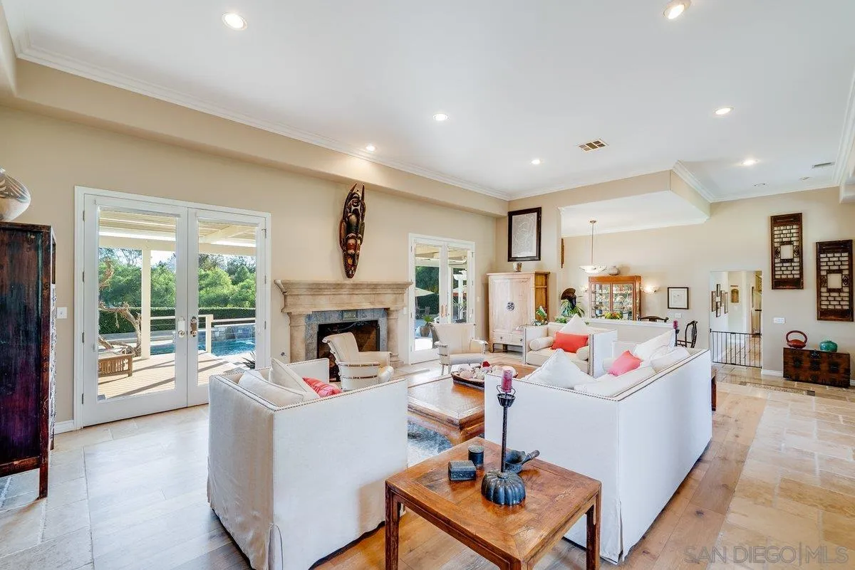 https://cdn.realtyfeed.com/cdn/127/260002608/454328f7abe71b687643526d38e7fe9f.webp