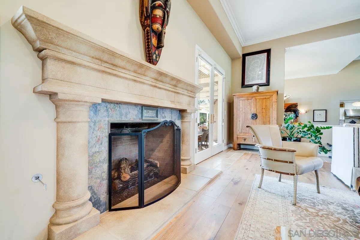 https://cdn.realtyfeed.com/cdn/127/260002608/9d53444d5de2368eb26a2c3787cecd84.webp