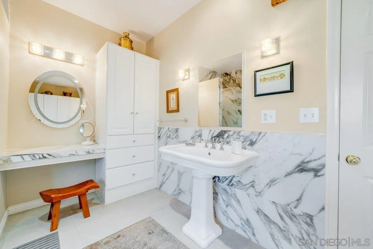 https://cdn.realtyfeed.com/cdn/127/260002608/e22ea6490531da6d8ed6a40ae7abe48d.webp