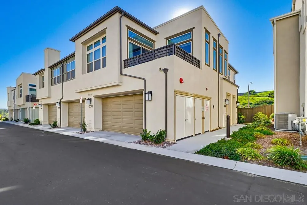 https://cdn.realtyfeed.com/cdn/127/260002609/1bc73d60b7fa9061d866922498035a51.webp