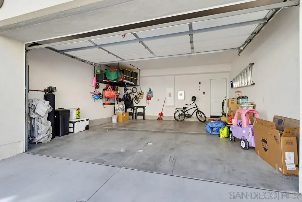 https://cdn.realtyfeed.com/cdn/127/260002609/6b00c81ed318003704b4076aa3604aaf.webp
