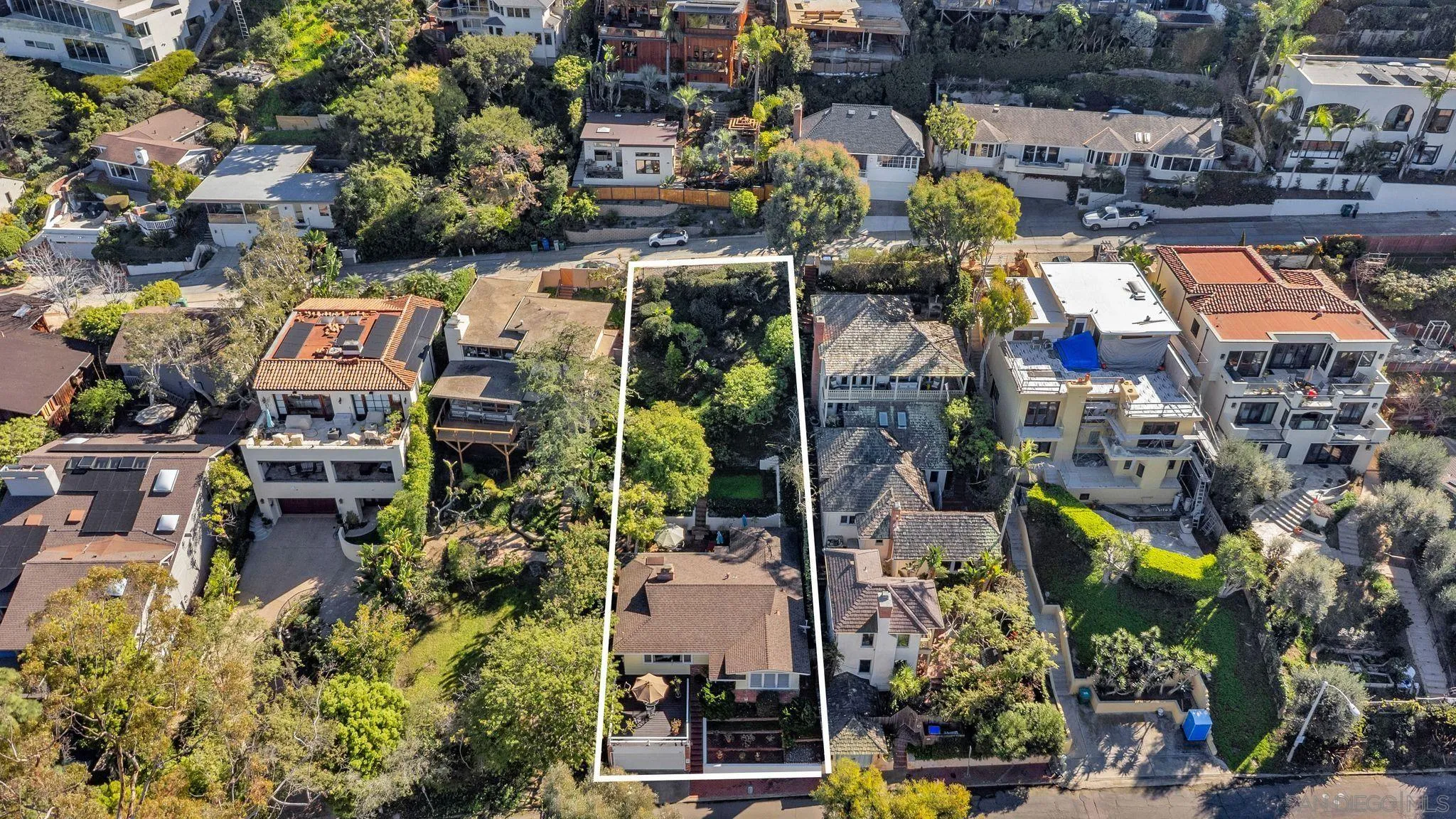 https://cdn.realtyfeed.com/cdn/127/260002610/11248fb23319300059d50c57c245444d.webp
