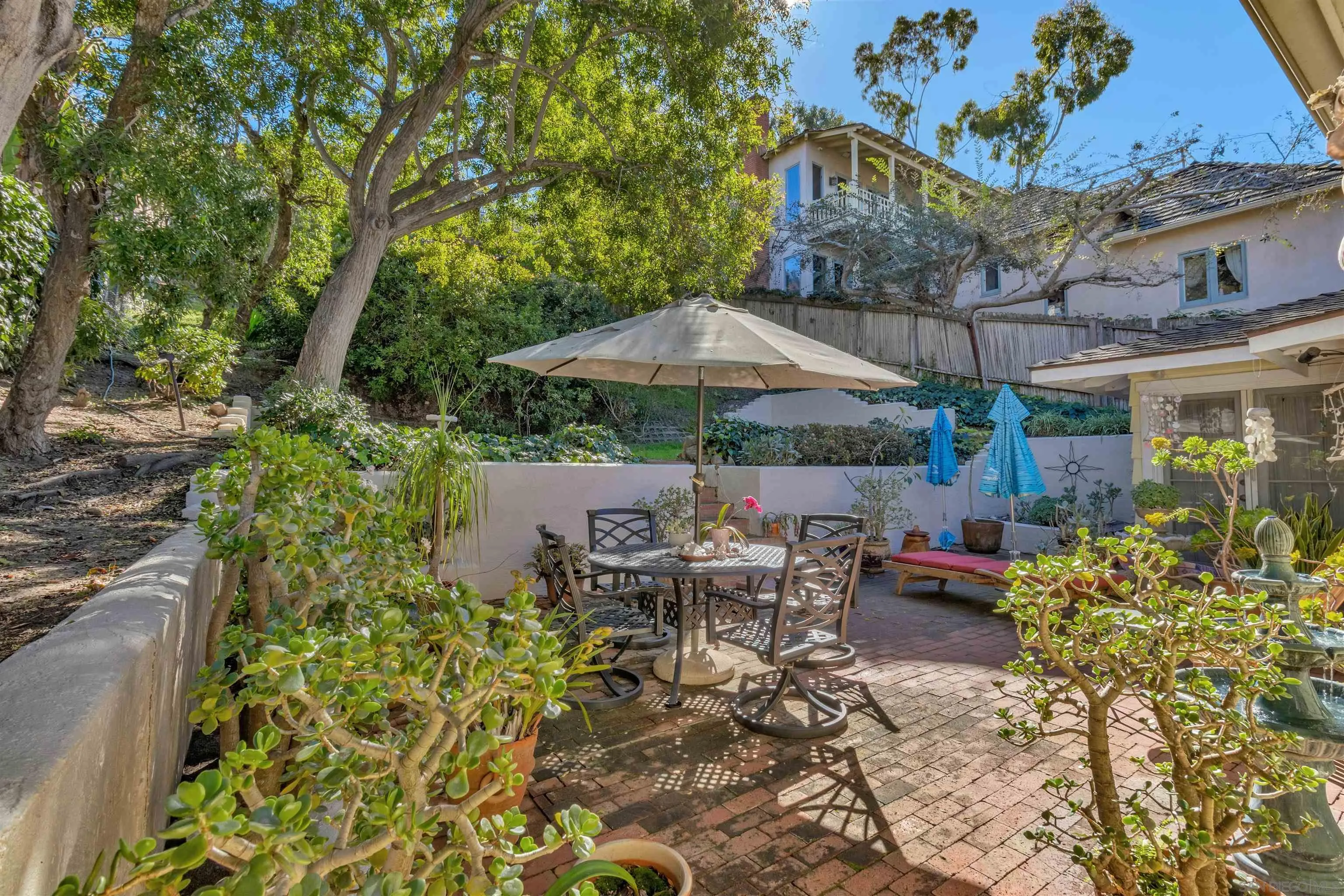 https://cdn.realtyfeed.com/cdn/127/260002610/7c638610a848efdf51e3446e5813de00.webp
