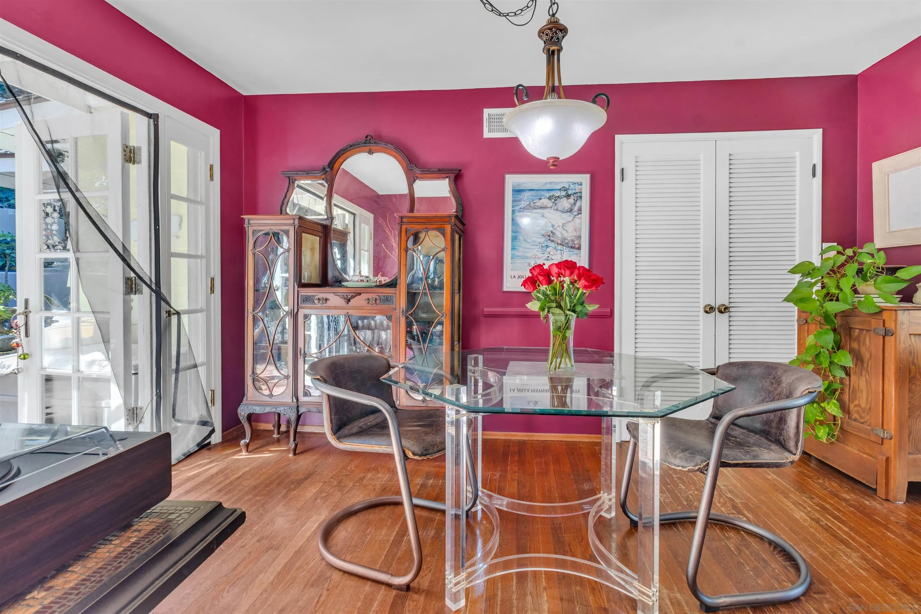 https://cdn.realtyfeed.com/cdn/127/260002610/fef99fa3b4075696c0f11f16a1a66562.webp