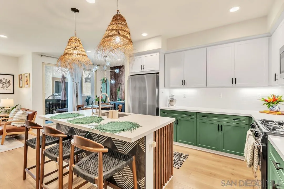https://cdn.realtyfeed.com/cdn/127/260002618/1514a7431d9cac9ab1bab8039169c5da.webp