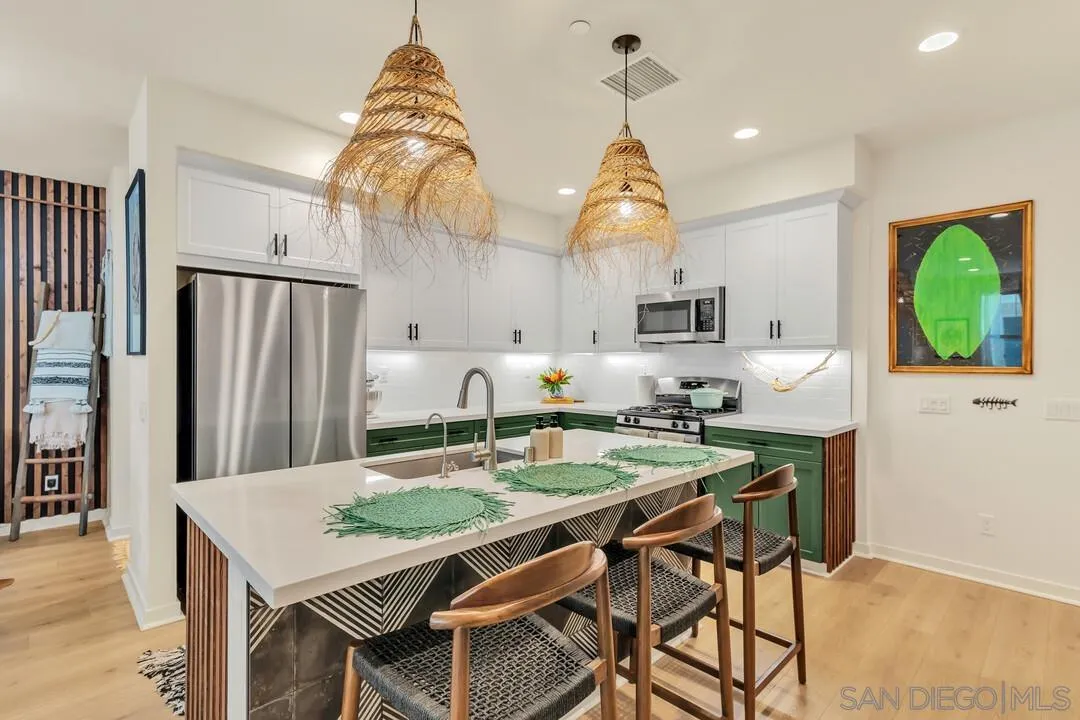 https://cdn.realtyfeed.com/cdn/127/260002618/5a4d9e584684f0e75601f768c153dcea.webp
