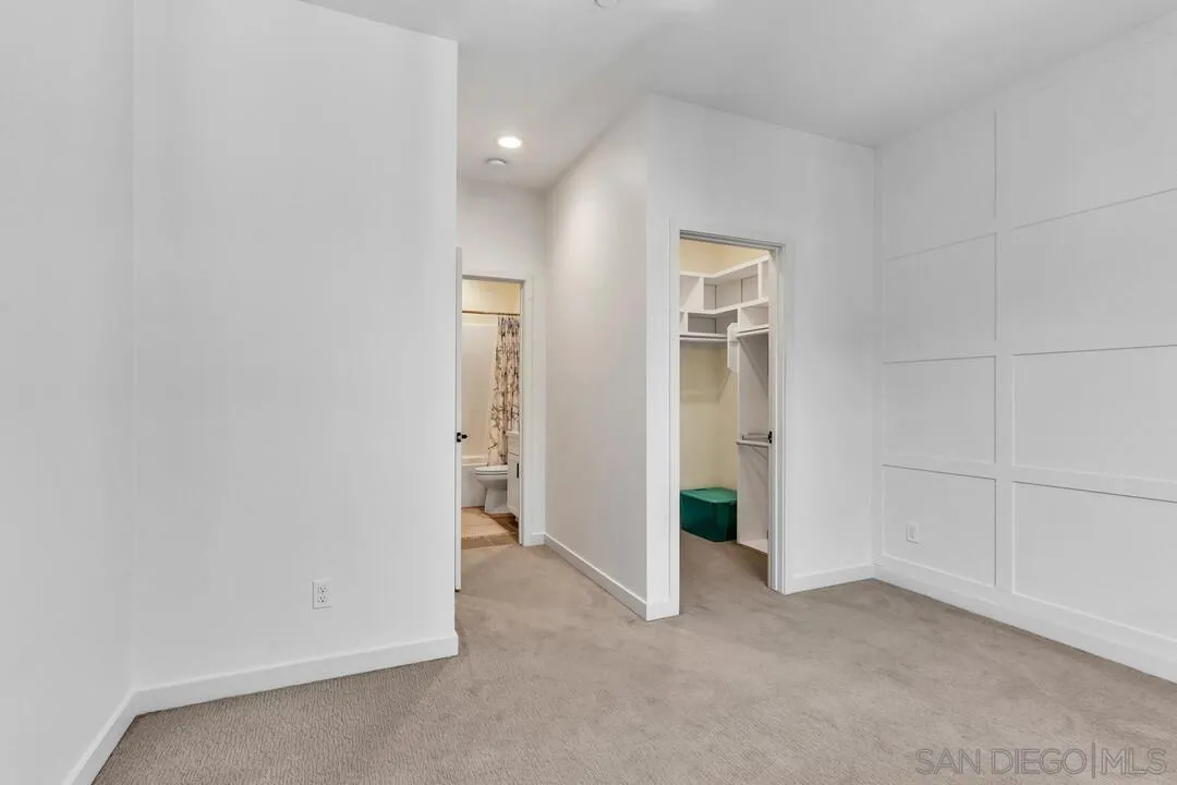 https://cdn.realtyfeed.com/cdn/127/260002618/609215ea57adda1fad12f7c2d6f4ead5.webp