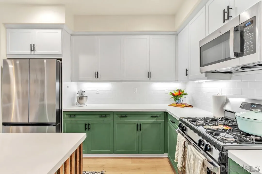 https://cdn.realtyfeed.com/cdn/127/260002618/af1651fca9f7cfcee84860277b8c998d.webp