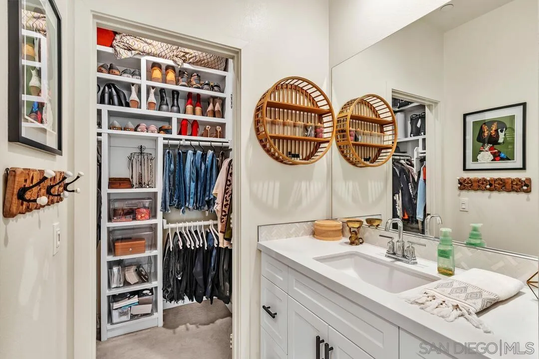 https://cdn.realtyfeed.com/cdn/127/260002618/f1a7b7fe3d2715e207477988b7ec5a14.webp