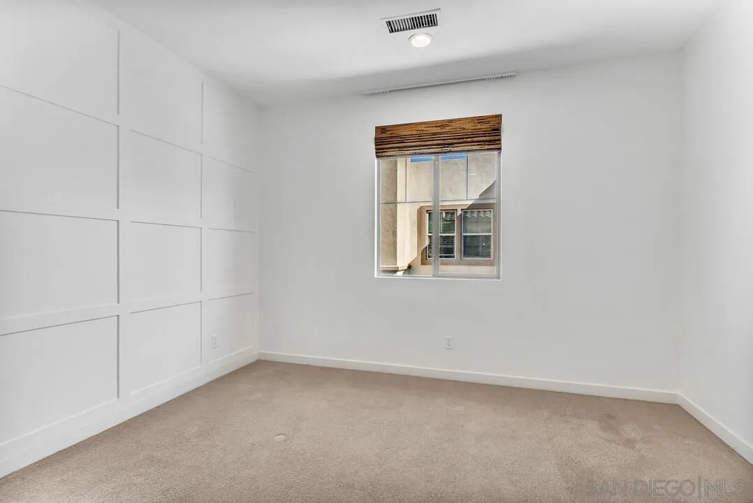 https://cdn.realtyfeed.com/cdn/127/260002618/f5156725395eacfd1501b507c5f4c4f6.webp