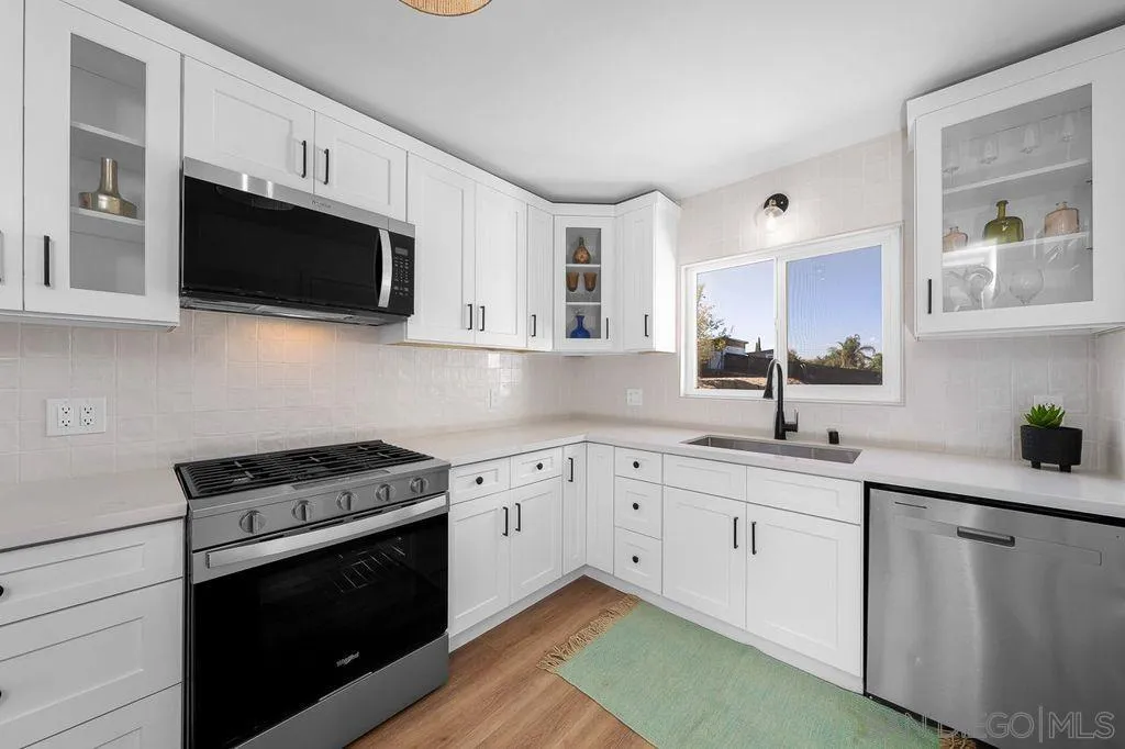 https://cdn.realtyfeed.com/cdn/127/260002619/1a902ab8d9a7e1f0bd5a0600aa7155b9.webp